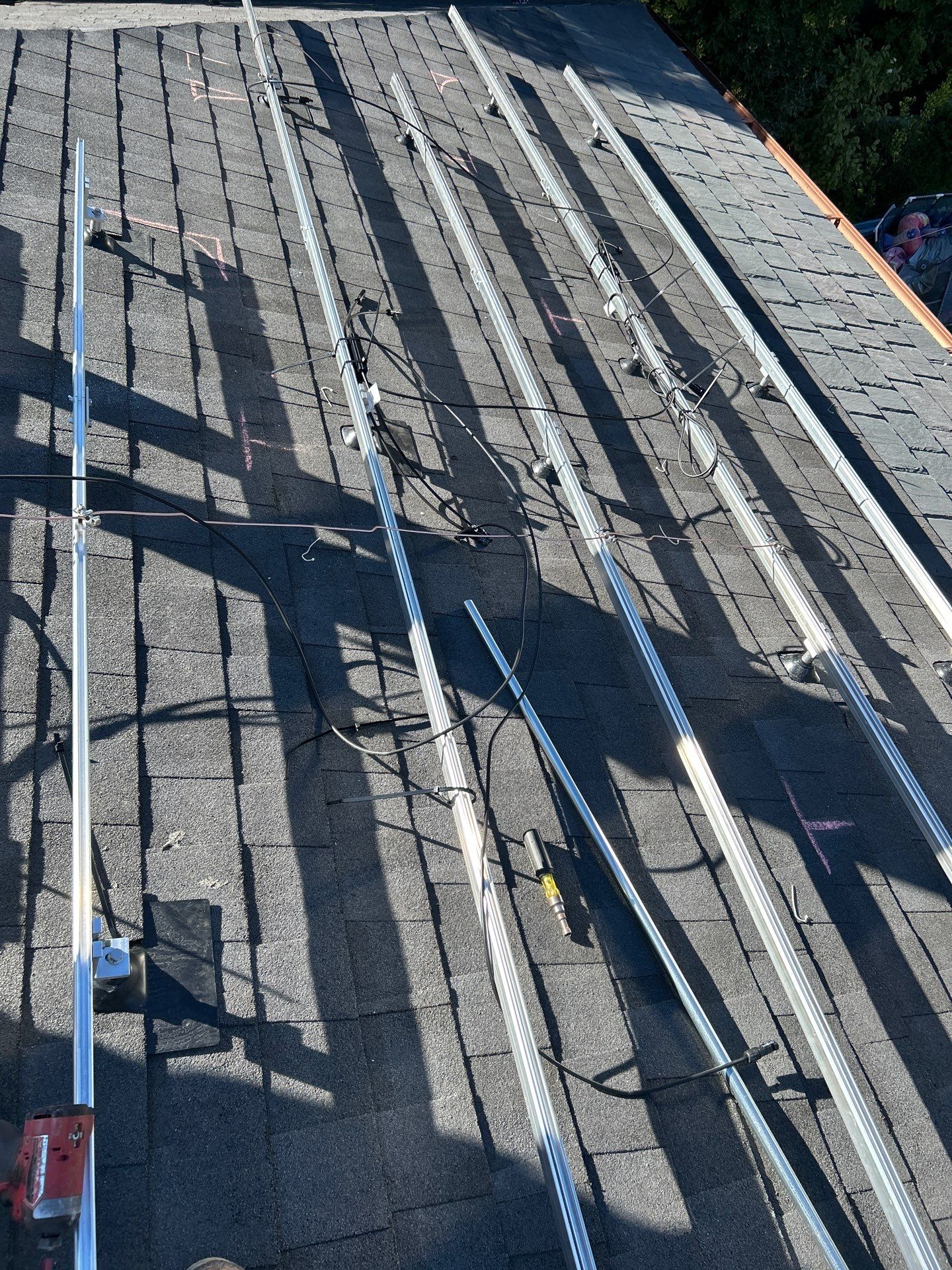 4928 Vineta Ave by Solar Discovery