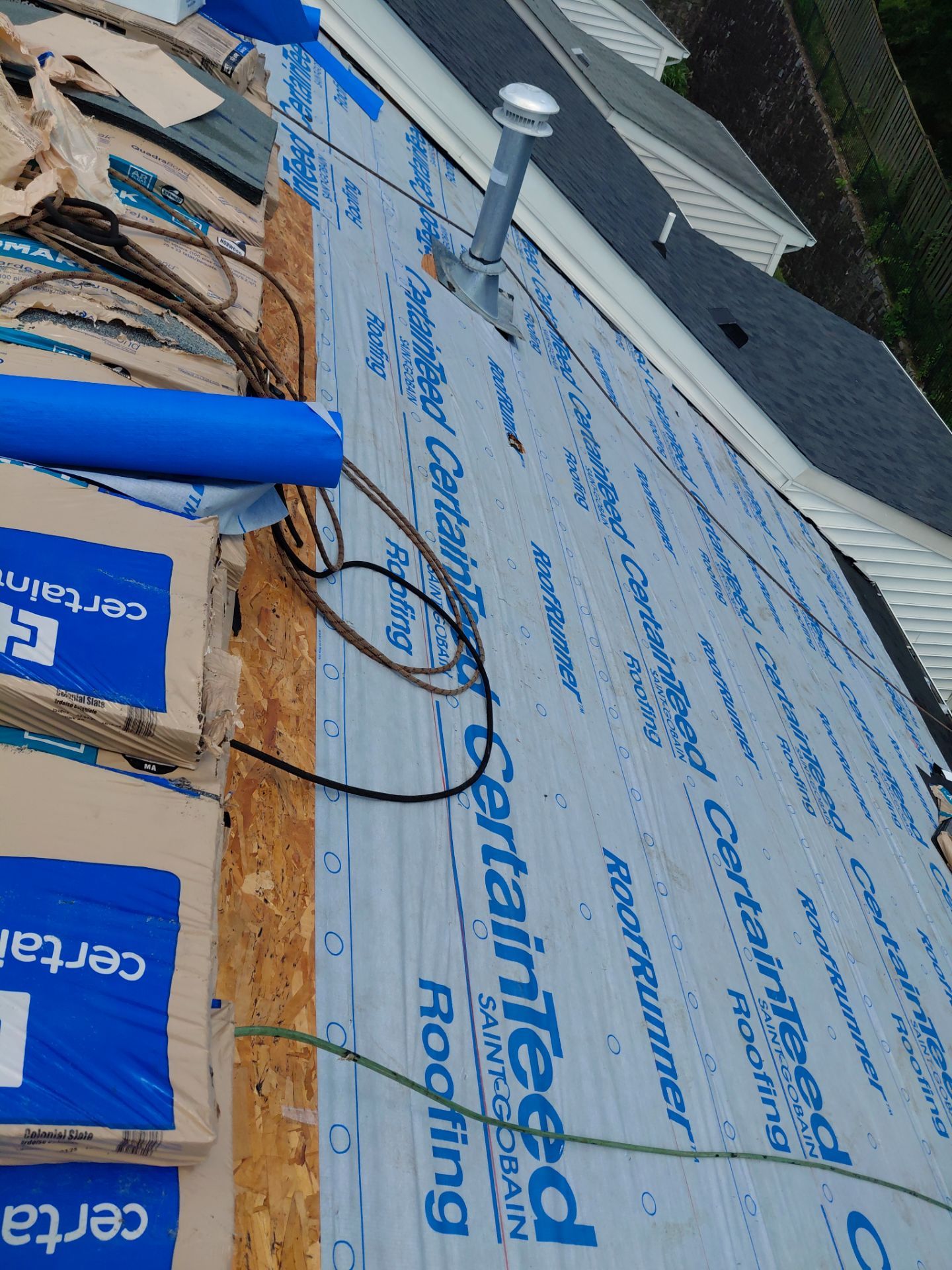 Lorton: Residential Roof Replacement with CertainTeed Landmark in Colonial Slate by RM Banning, Inc.