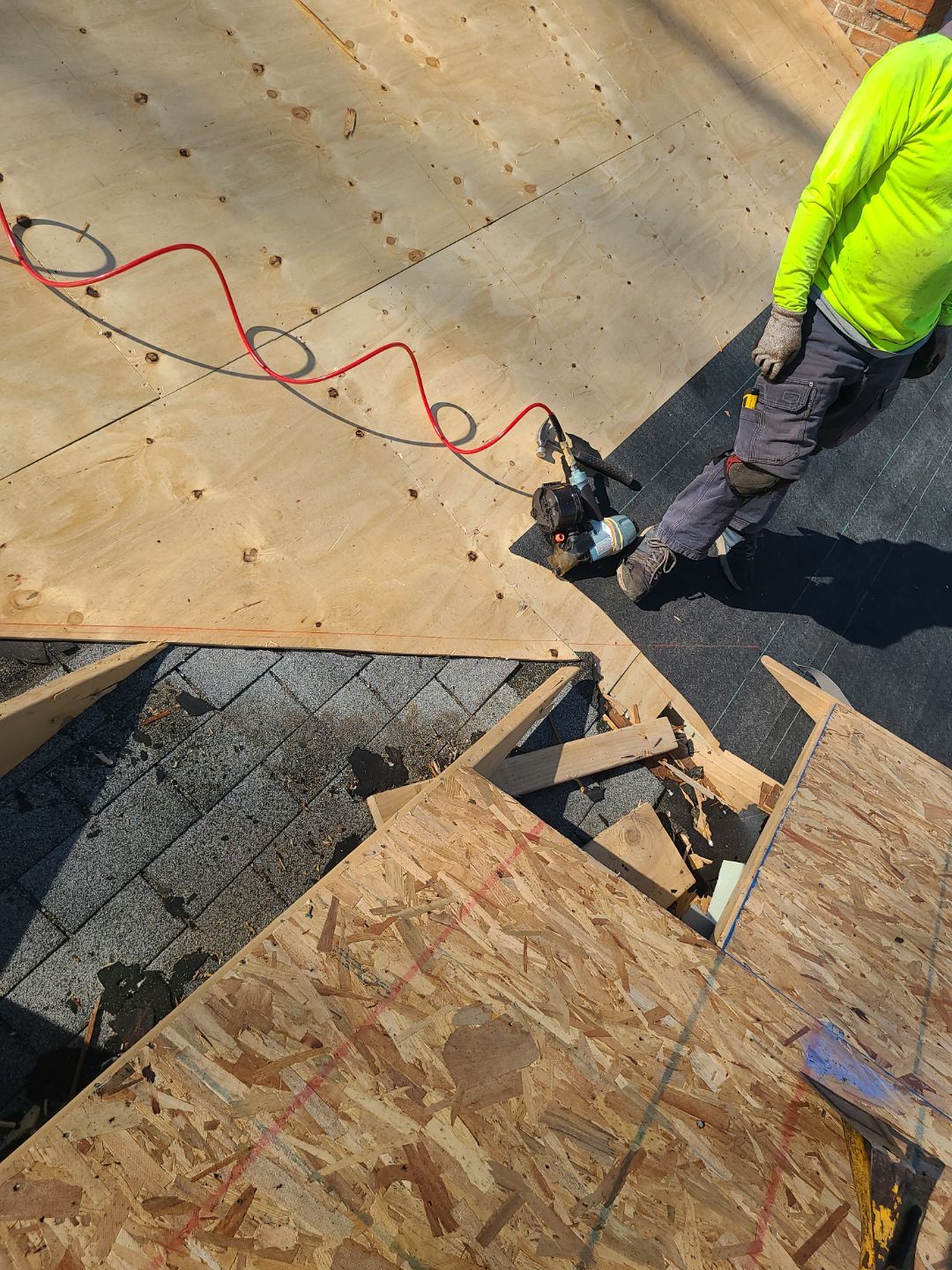 Arlington CertainTeed Landmark Pro Roof in Max Def Moire Black by RM Banning, Inc.