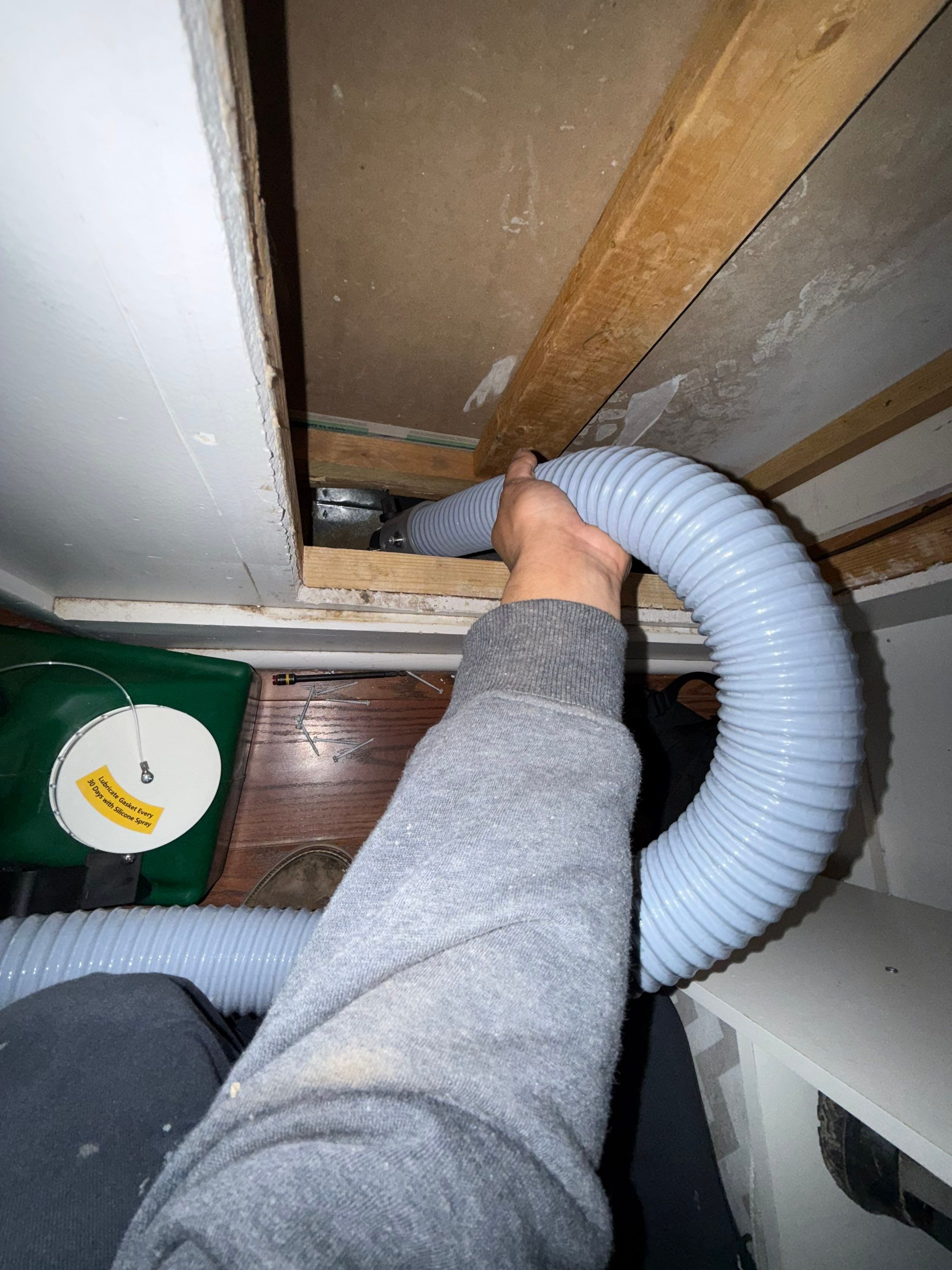 Duct Cleaning and Sanitizing in Mount Jackson by Elemental Heating and air conditioning LLC