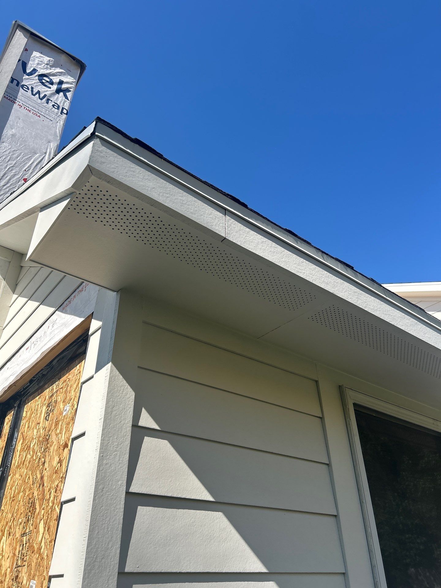 American Fork | Custom Hardie Smooth Siding | Dove Wing & White Dove by Ideal Siding Utah