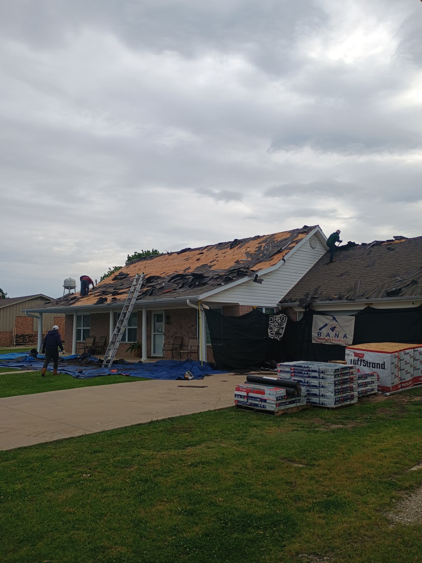 Residential Roof Replacement With Timberline HDZ Shingles in Davis by BANA Roofing and Solar Supply