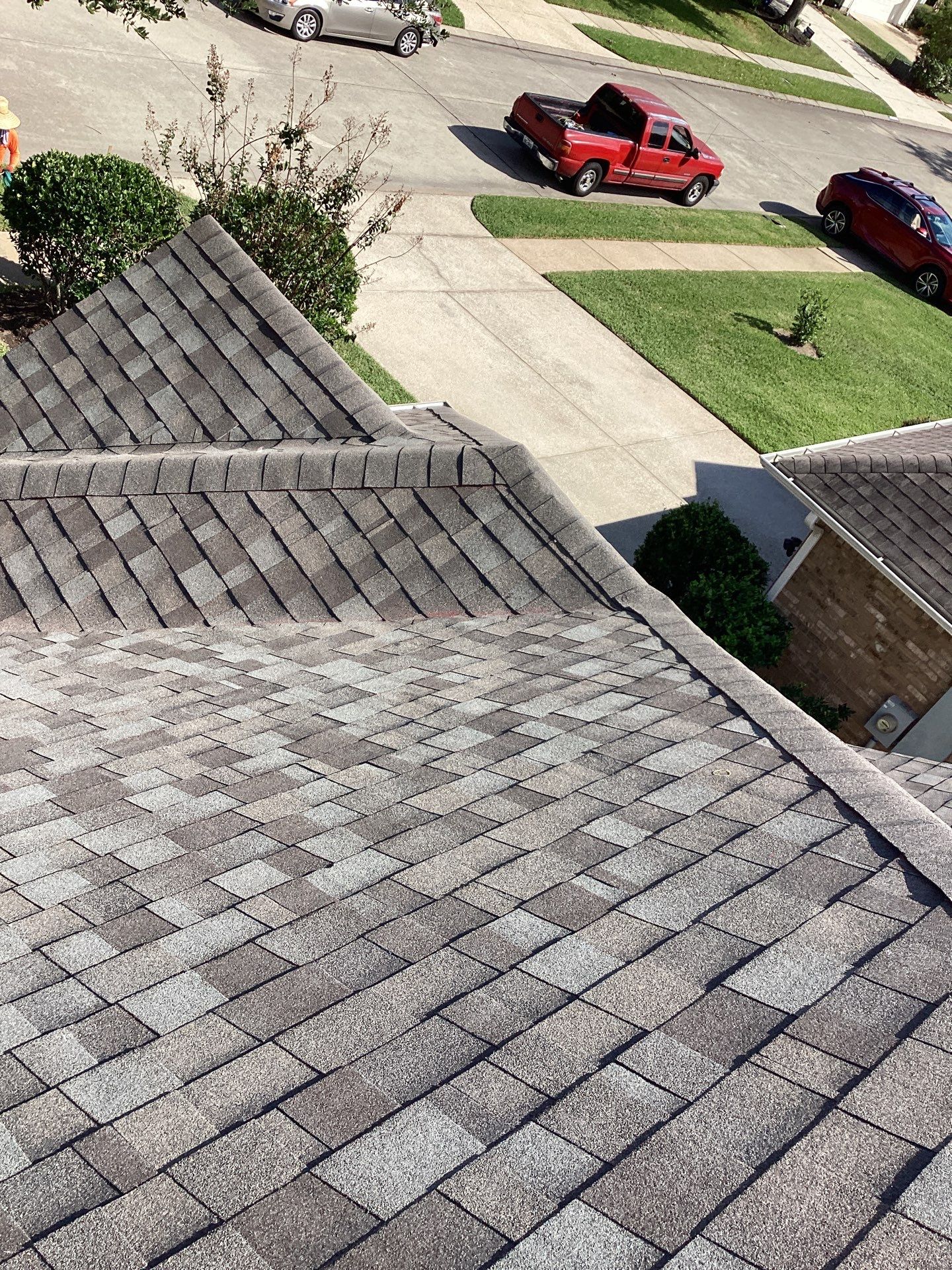 Residential Roofing Installation using Owen's Corning Duration (Lifetime) Shingles by Roof Repair Company