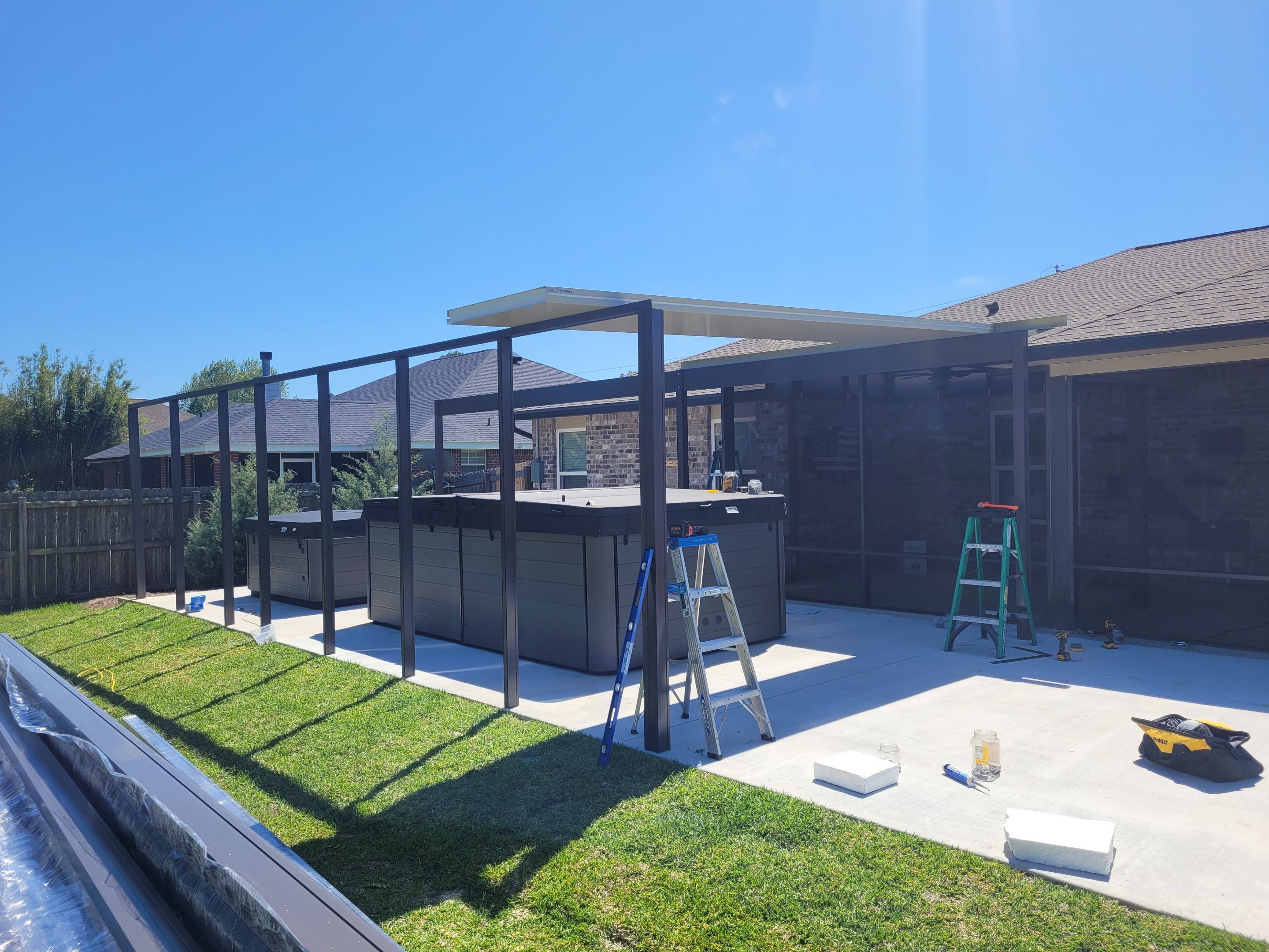 Large Screen Room & Patio Cover in Navarre by Titan Sunrooms