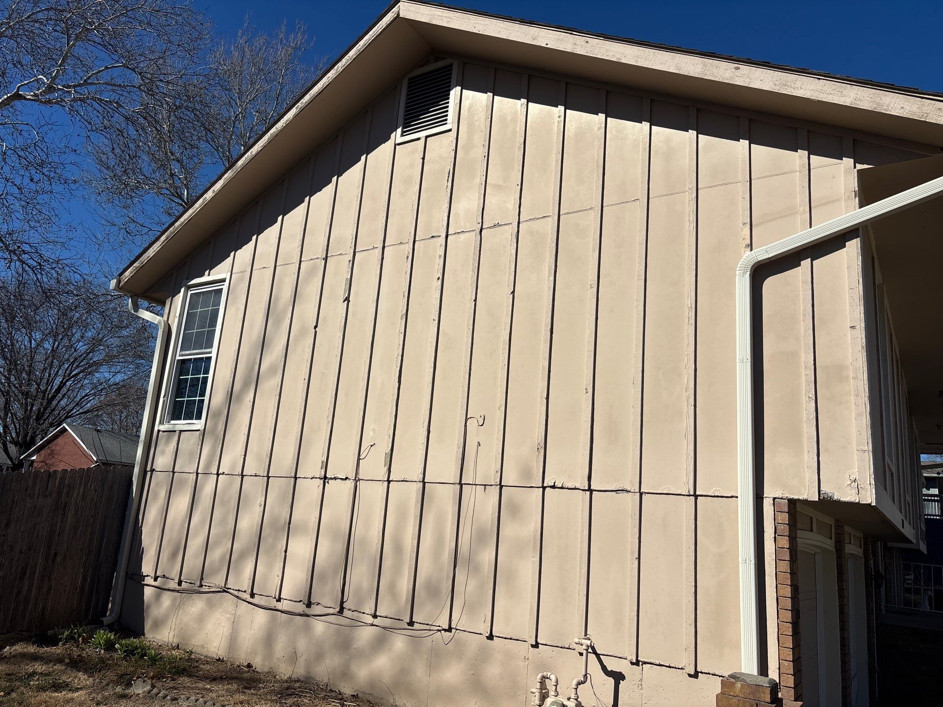 James Hardie in Kansas City Mo  by EEC  Windows, Siding & Roofing 