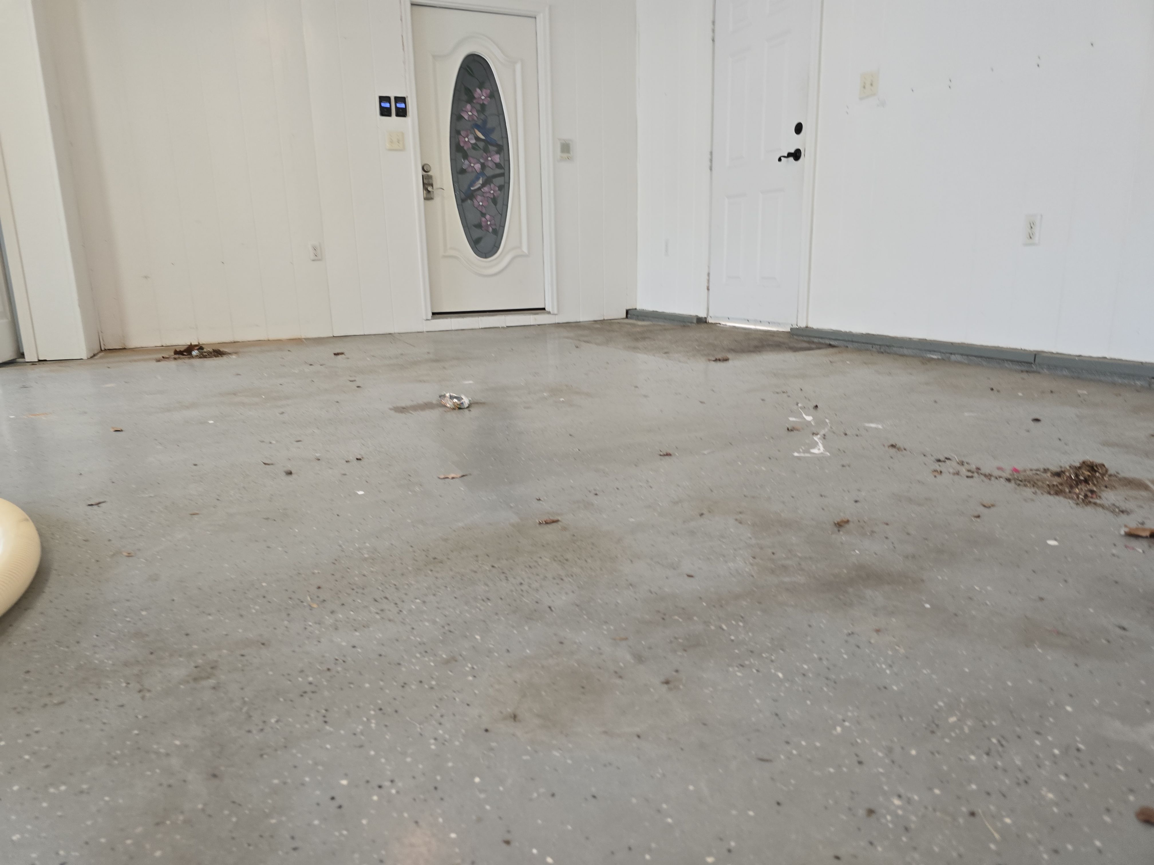 DIY Out - Beautiful Flake In! by Elite Floor Solutions