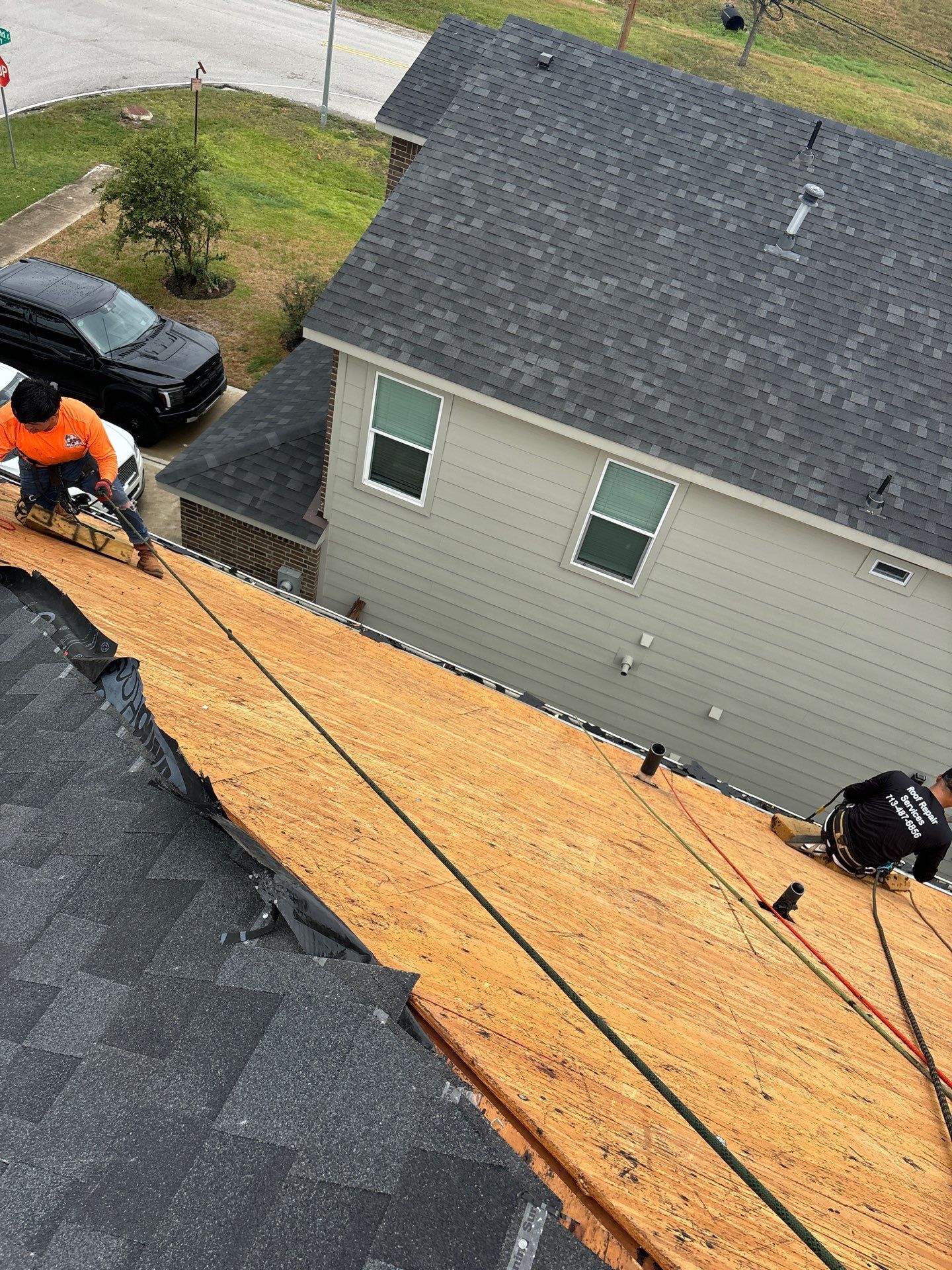 Residential Roofing Installation using Owen's Corning Duration (Lifetime) Shingles by Roof Repair Company