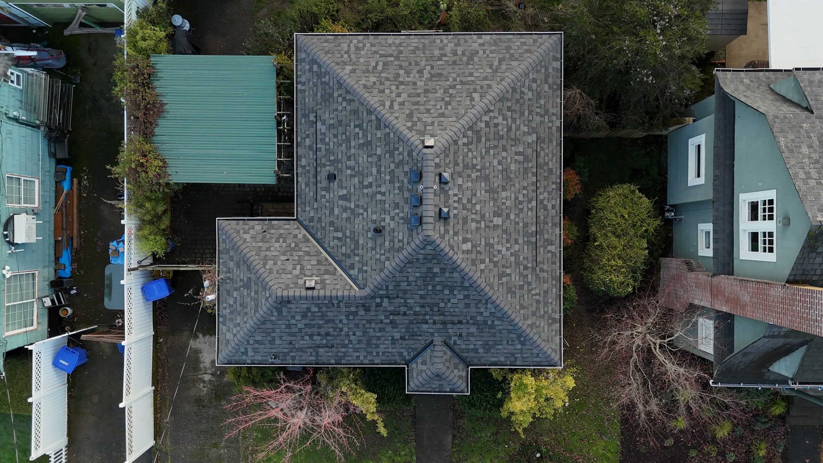 Williamsburg Gray | Roof Replacement in Portland, OR 97202 by Valiant Roofing, LLC