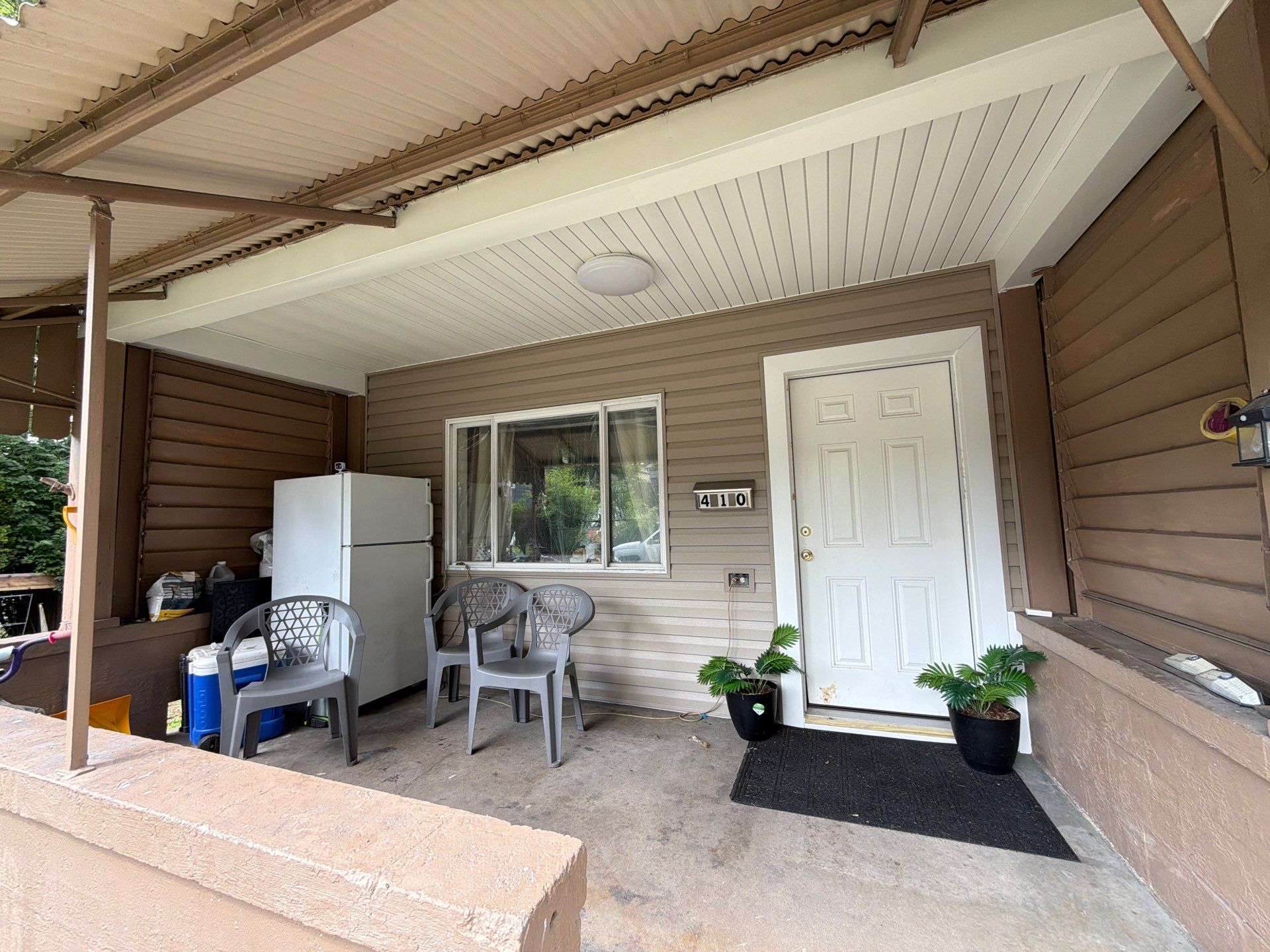 Beautiful Vinyl Siding Renovation in Clairton by Ideal Siding Pittsburgh