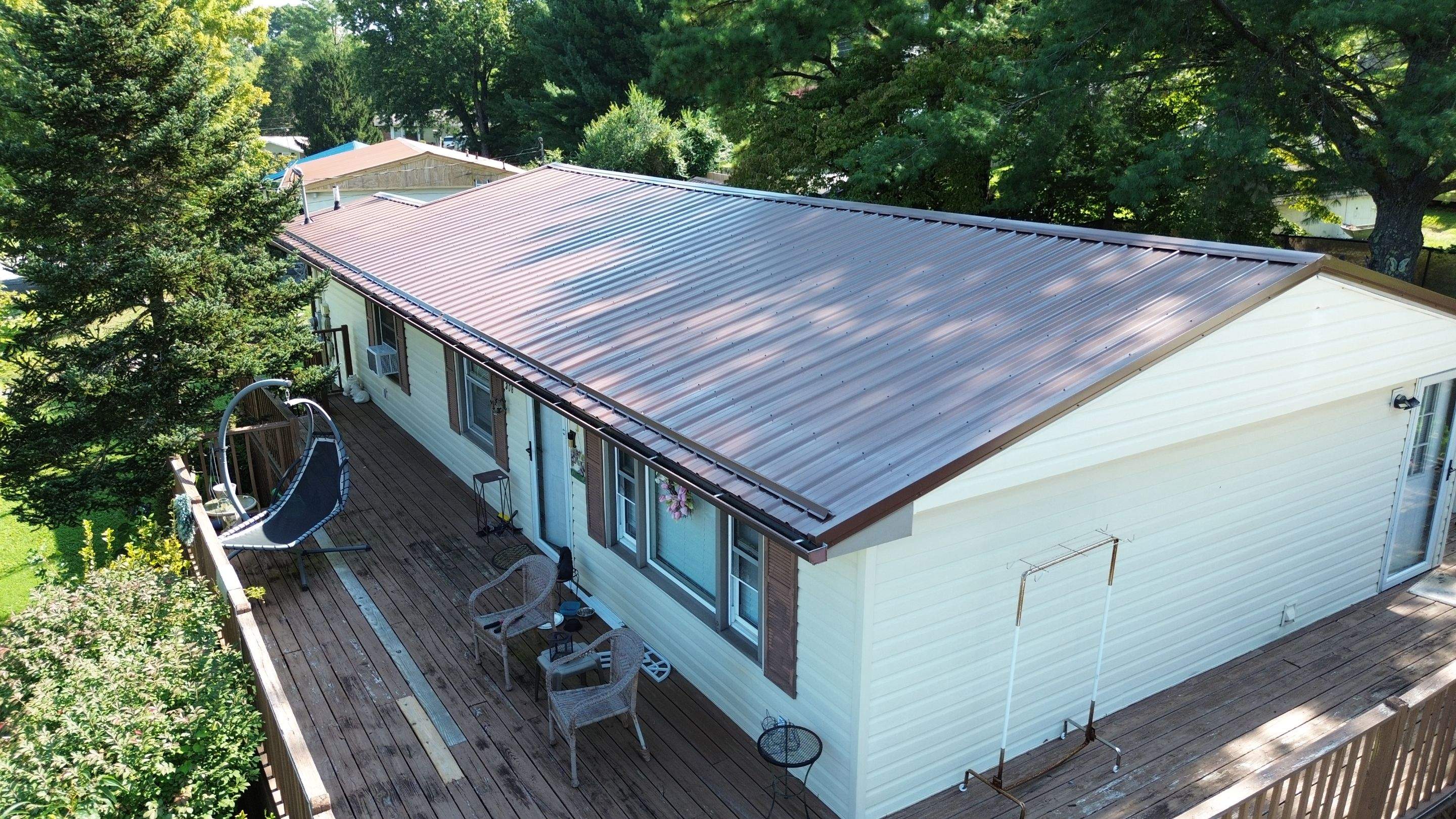 King Residence by Omnia Roofing