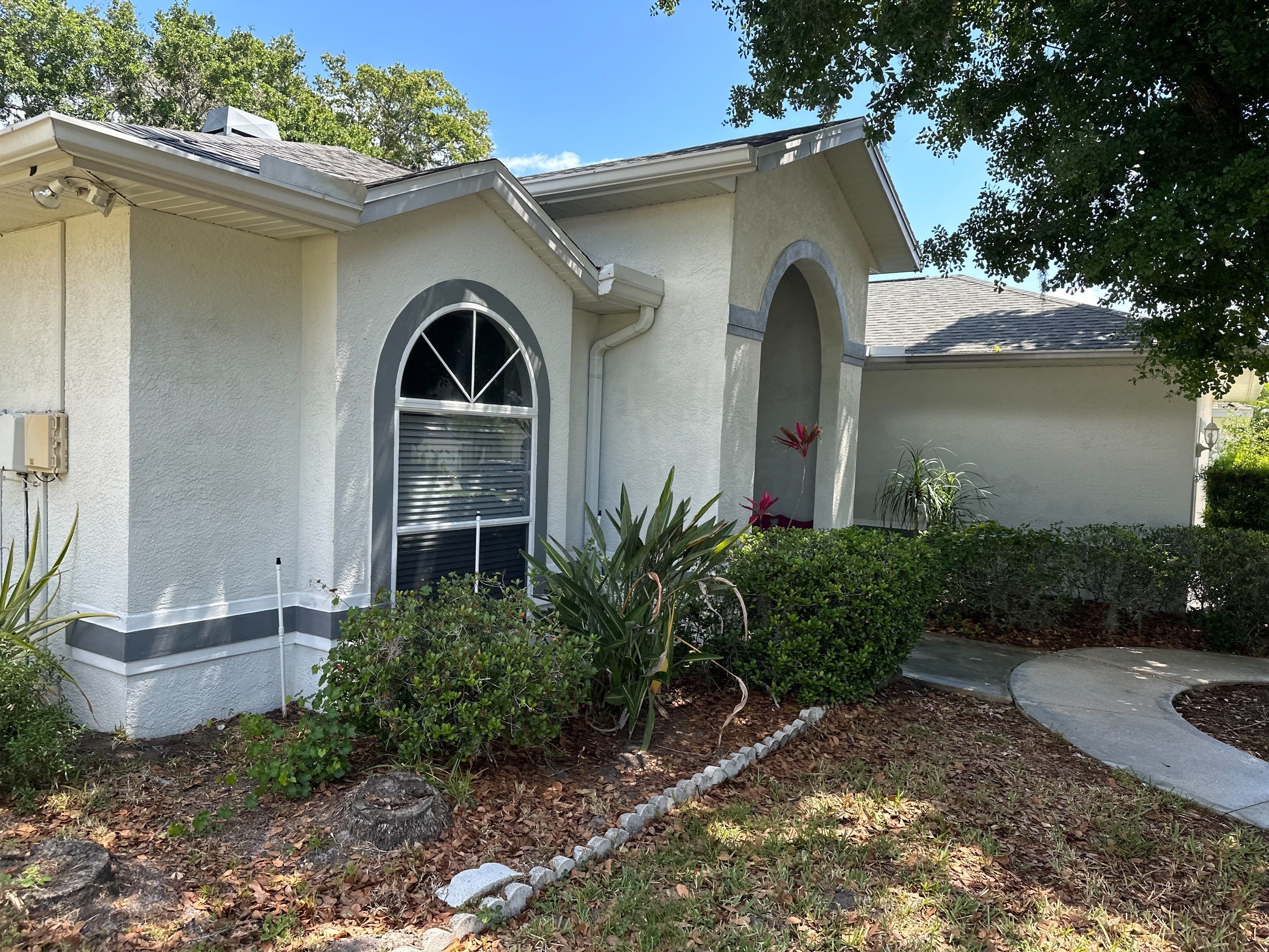 1-Story House Wash, Driveway, Patio/Lanai & Screen Enclosure Cleaning in Oakley Community, Ellenton, FL | Sunshine AquaWash by Sunshine AquaWash