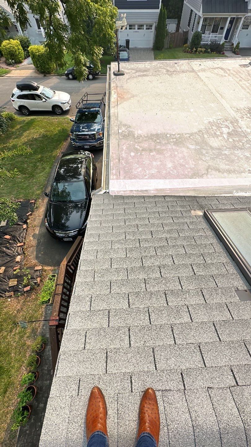 Arlington: CertainTeed Landmark Designer Shingles in Colonial Slate by RM Banning, Inc.