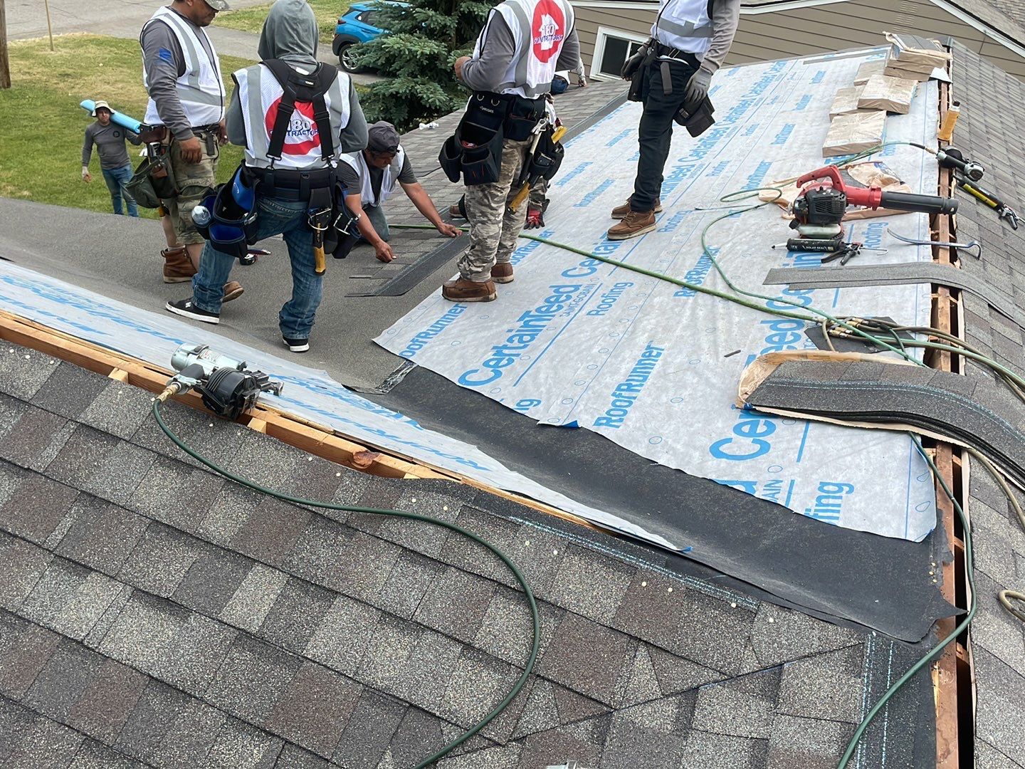 Roof Replacement using CertainTeed Landmark by 180 Contractors