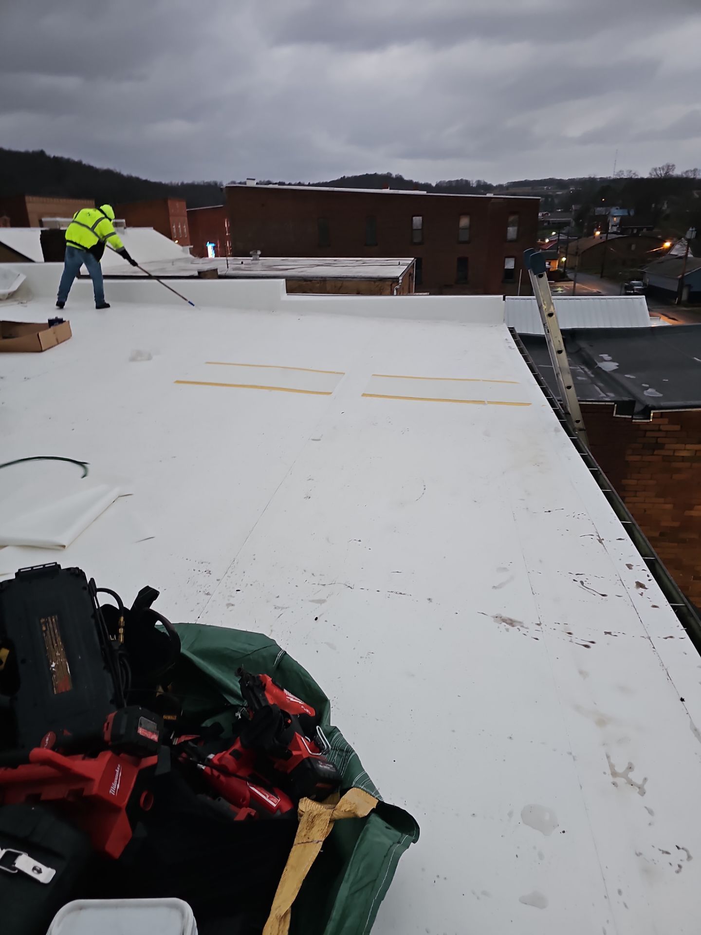 Western Auto  by 768 ROOF, LLC.