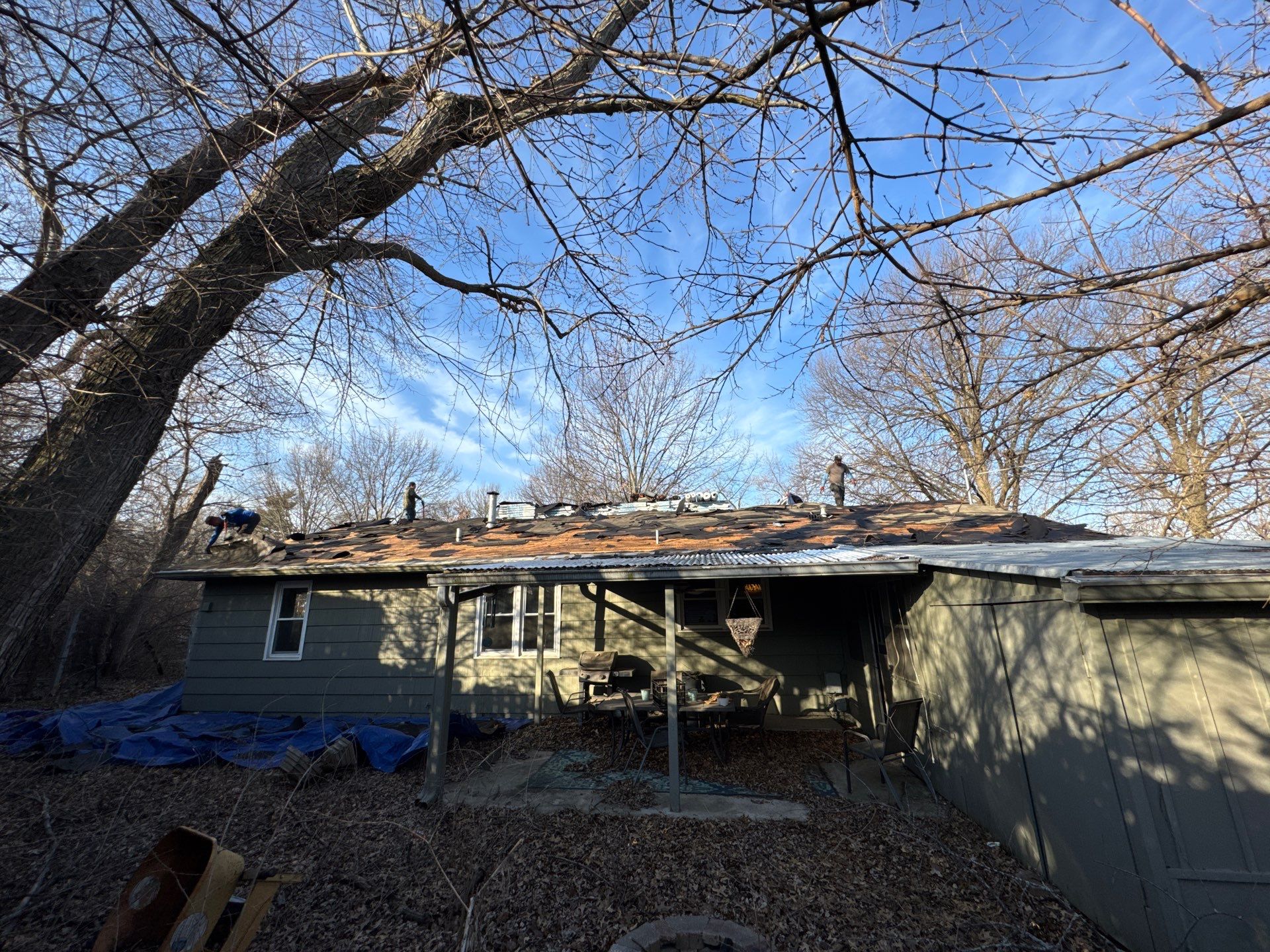Storm Damage repair in Kansas City Missouri  IKO Dynasty Roof by EEC  Windows, Siding & Roofing 
