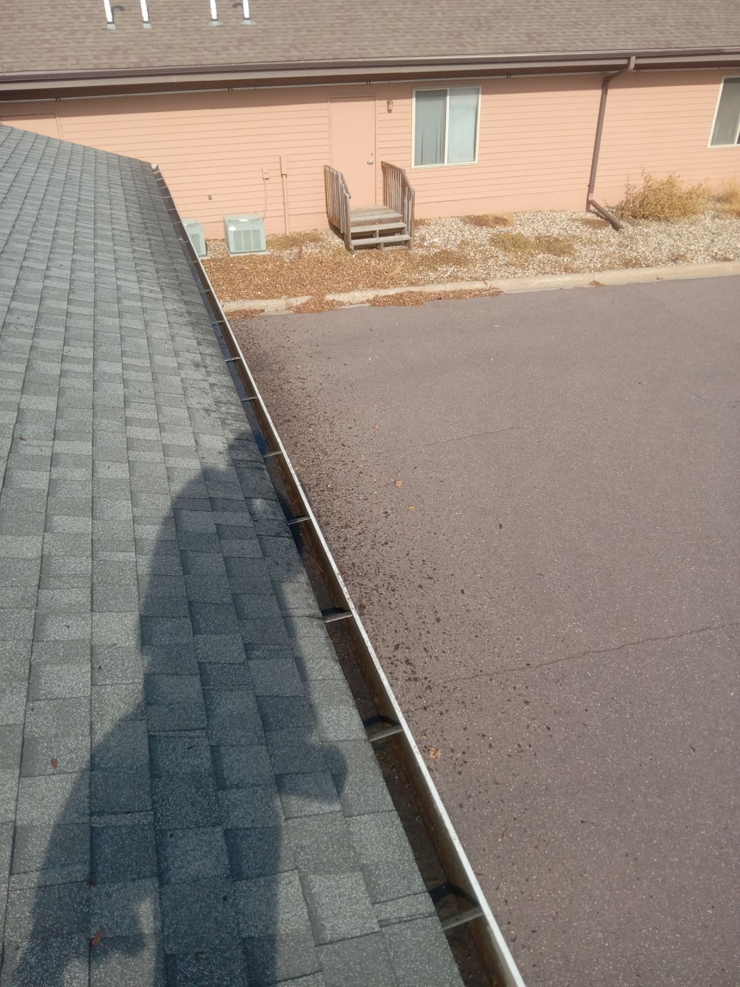Commercial gutter cleaning Sioux Falls, SD after photo with clean gutters