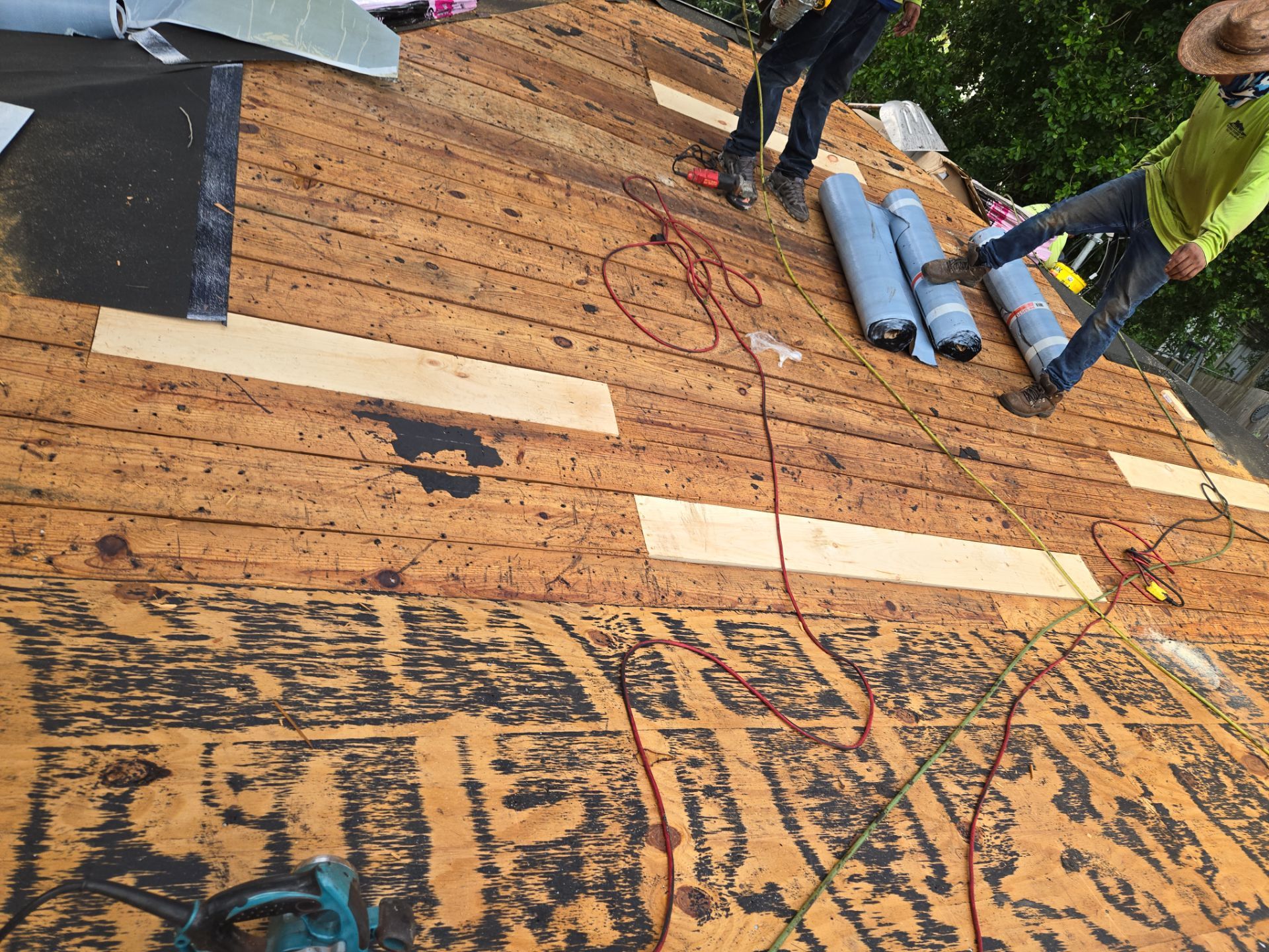 Project in Pinellas Park 33781 by Mitchell Roofing Company LLC 