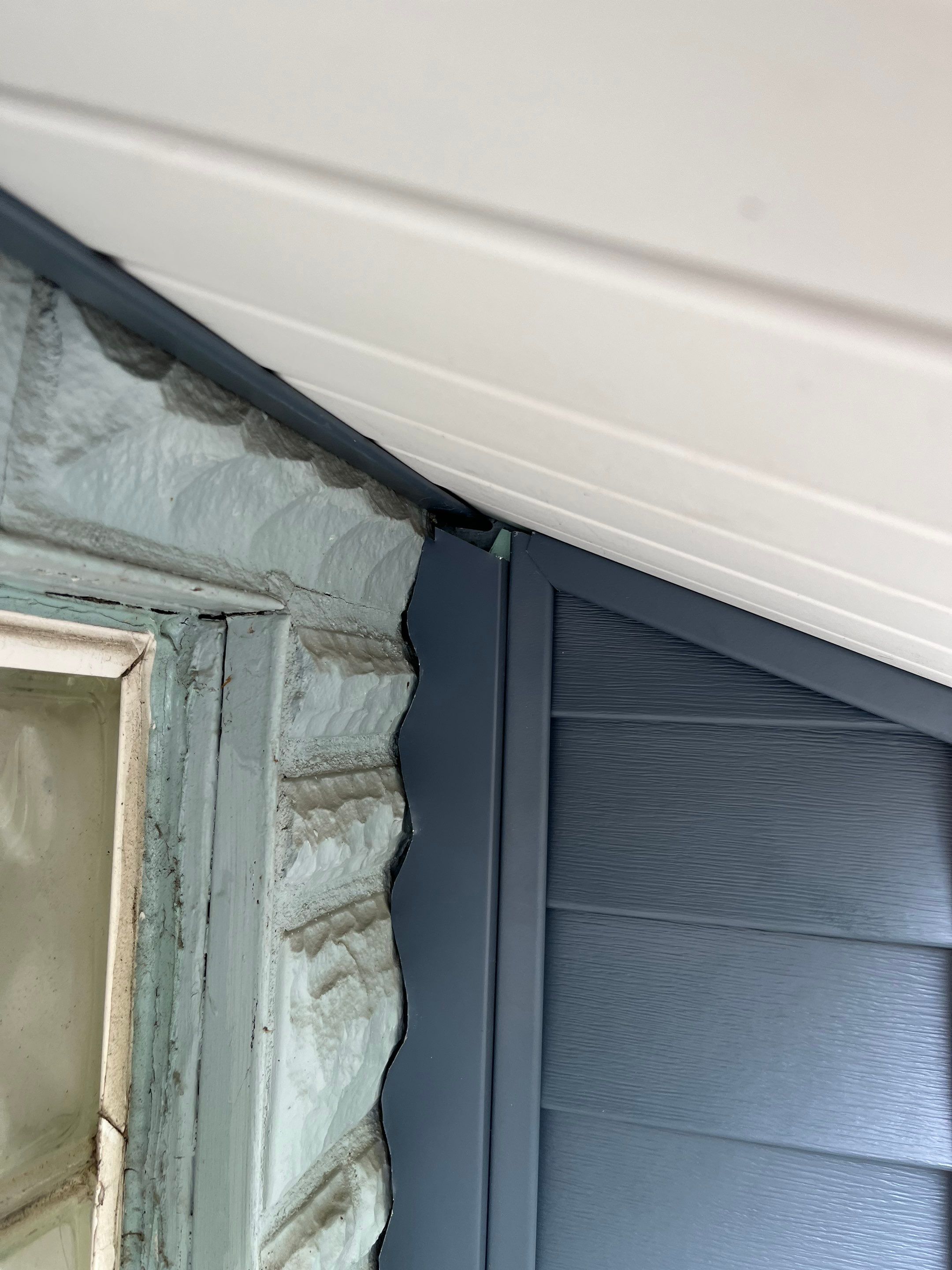 Siding Replacement using CertainTeed Restoration Classis D4 by 180 Contractors