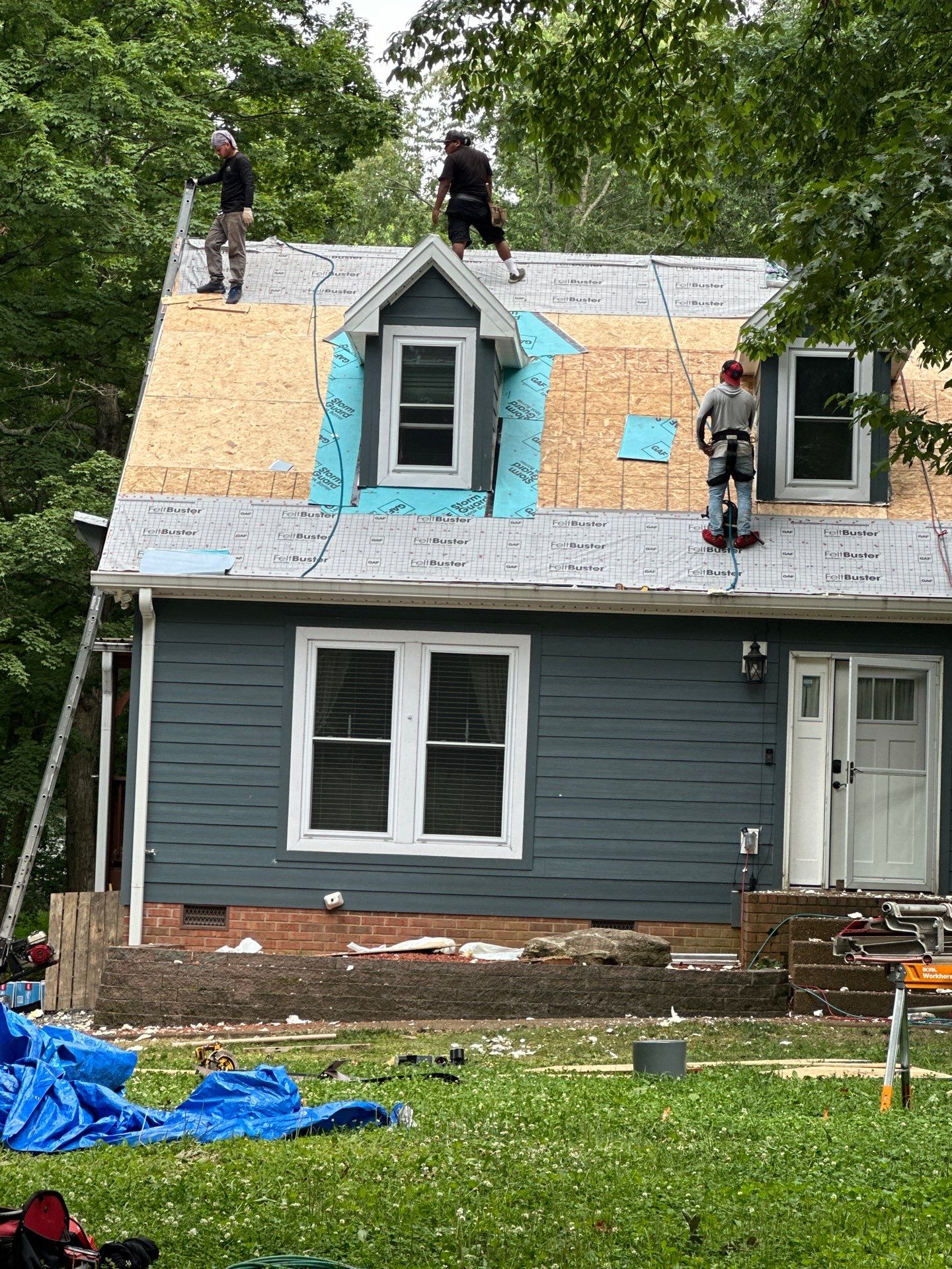 Roof Replacement by Undersun Roofing 