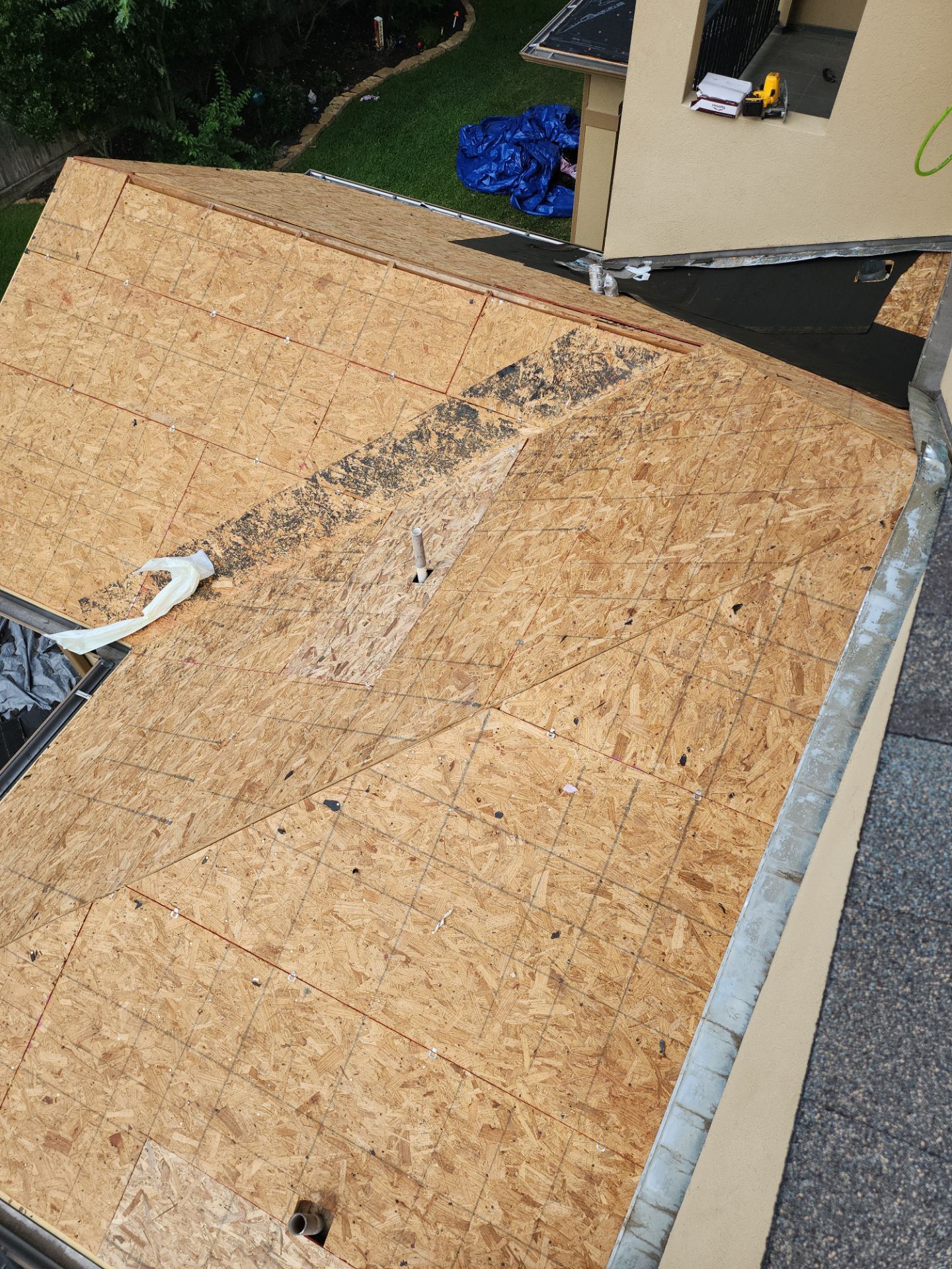 Residential Roofing Installation using Owen's Corning Duration (Lifetime) Shingles by Roof Repair Company