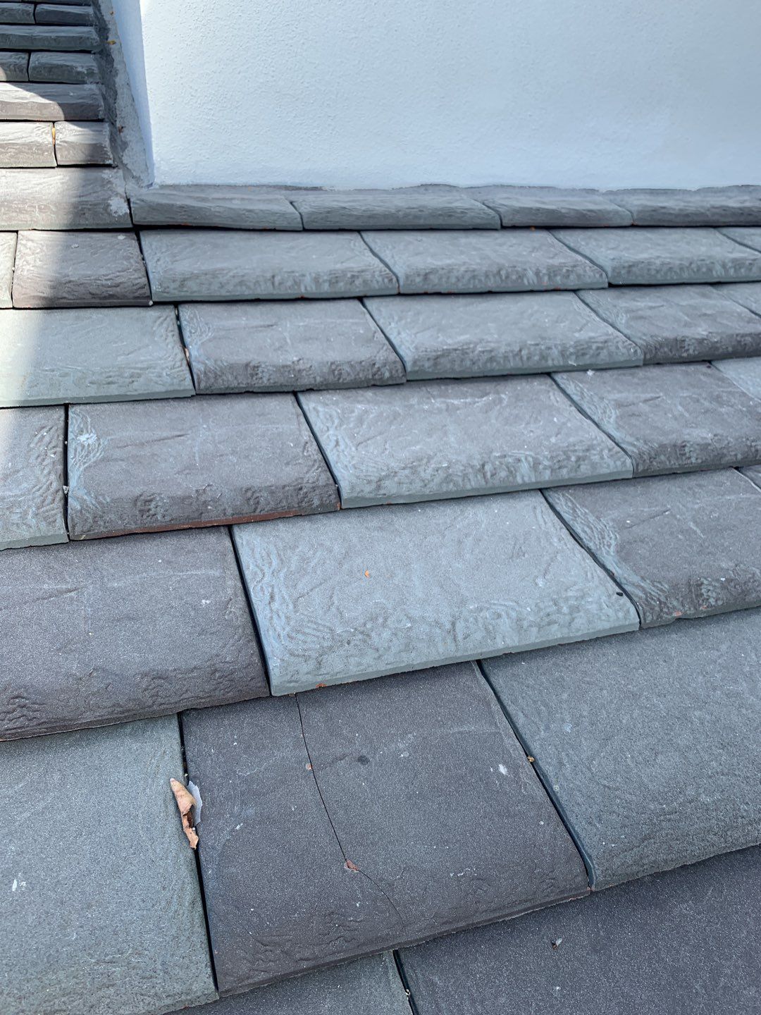 Ludowici - Lexington Slate - Vermont Gray Black by Istueta Roofing