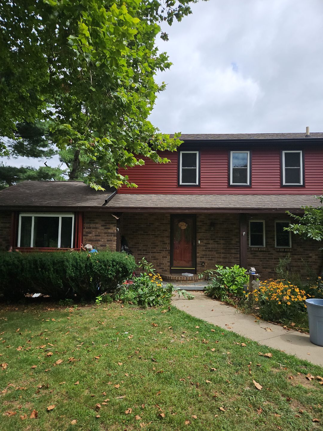 Vinyl Window & Siding Project in rand Ledge by 42 North Construction, LLC.