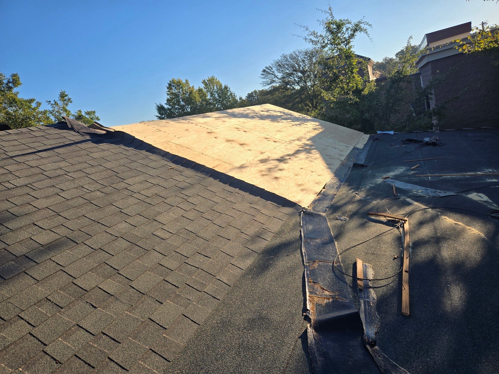 Architectural Asphalt Shingle Roof Replacement and Decking at Memphis Commercial Building by Revival Roofing Services