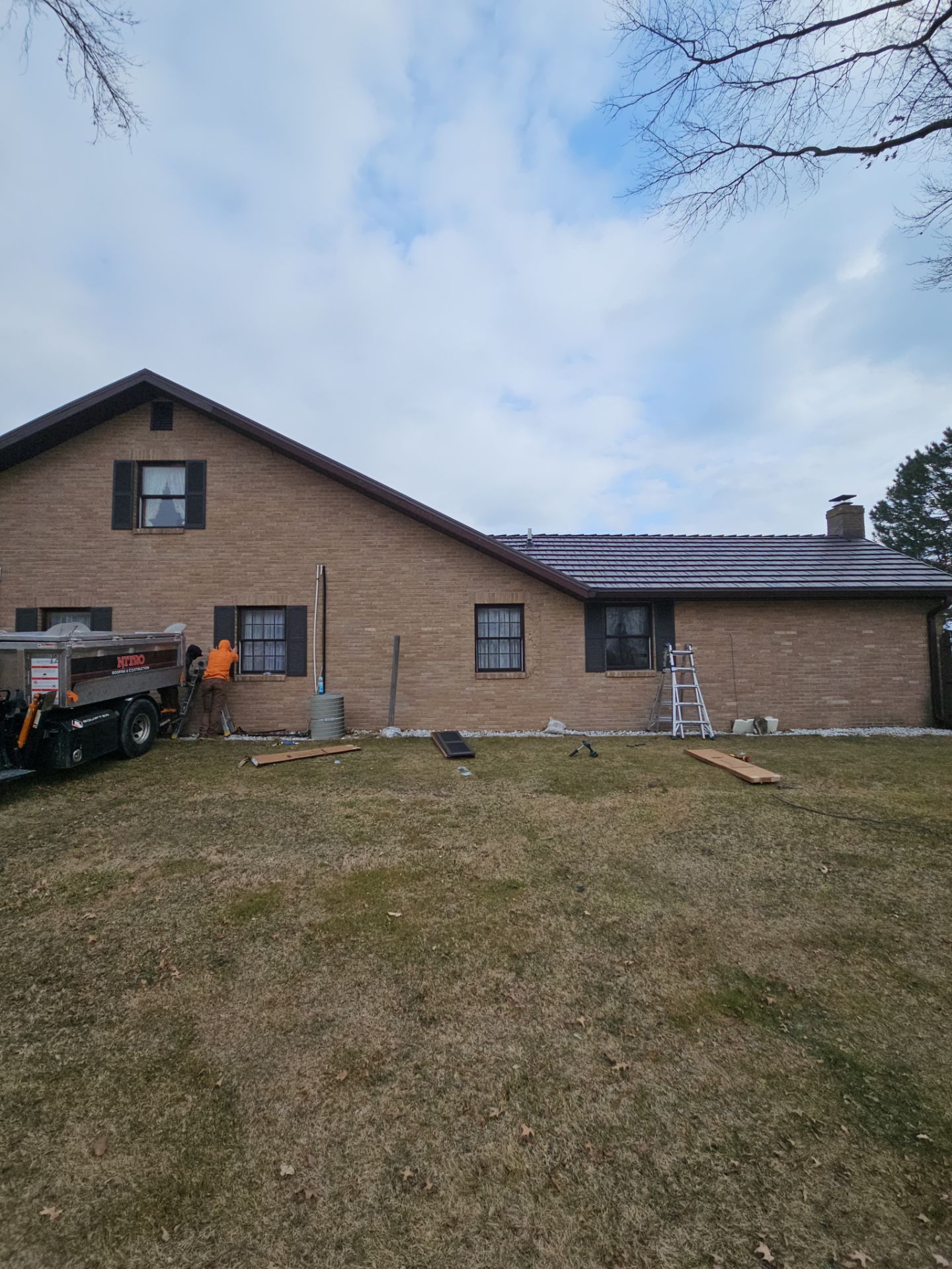 Residential Roofing Installation using Great American Shake - Mustang Brown by Nitro Roofing and Construction