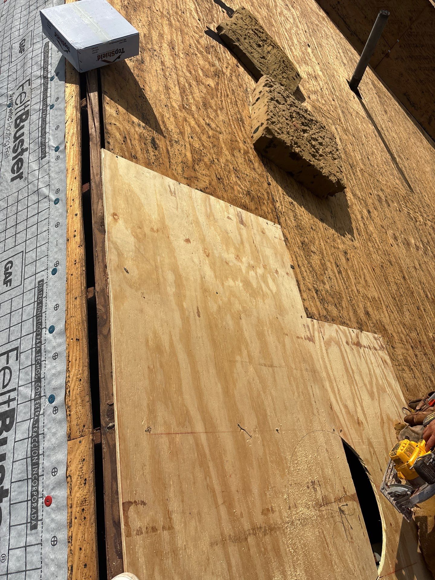 Roof Replacement Sugarland by Roof Repair Company