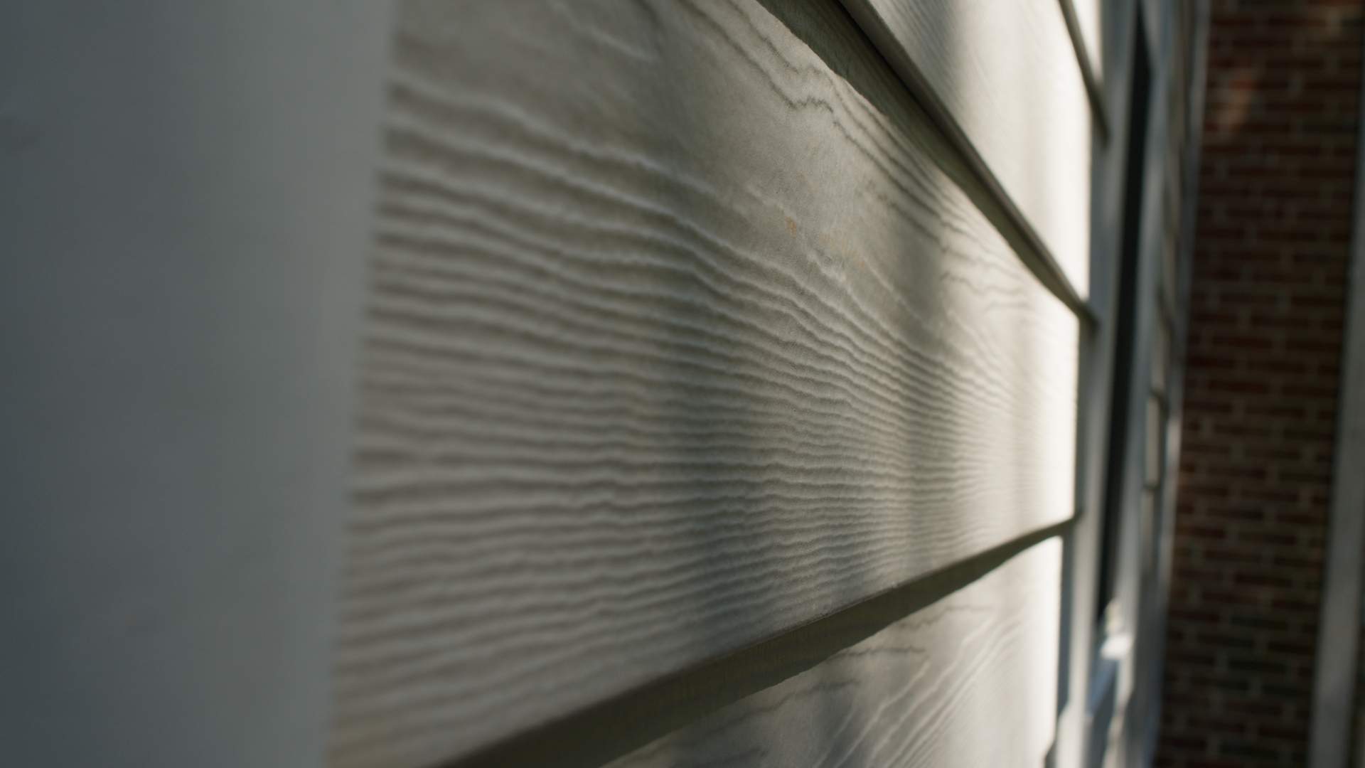 Sleek James Hardy Siding in Virgina by American Home Contractors
