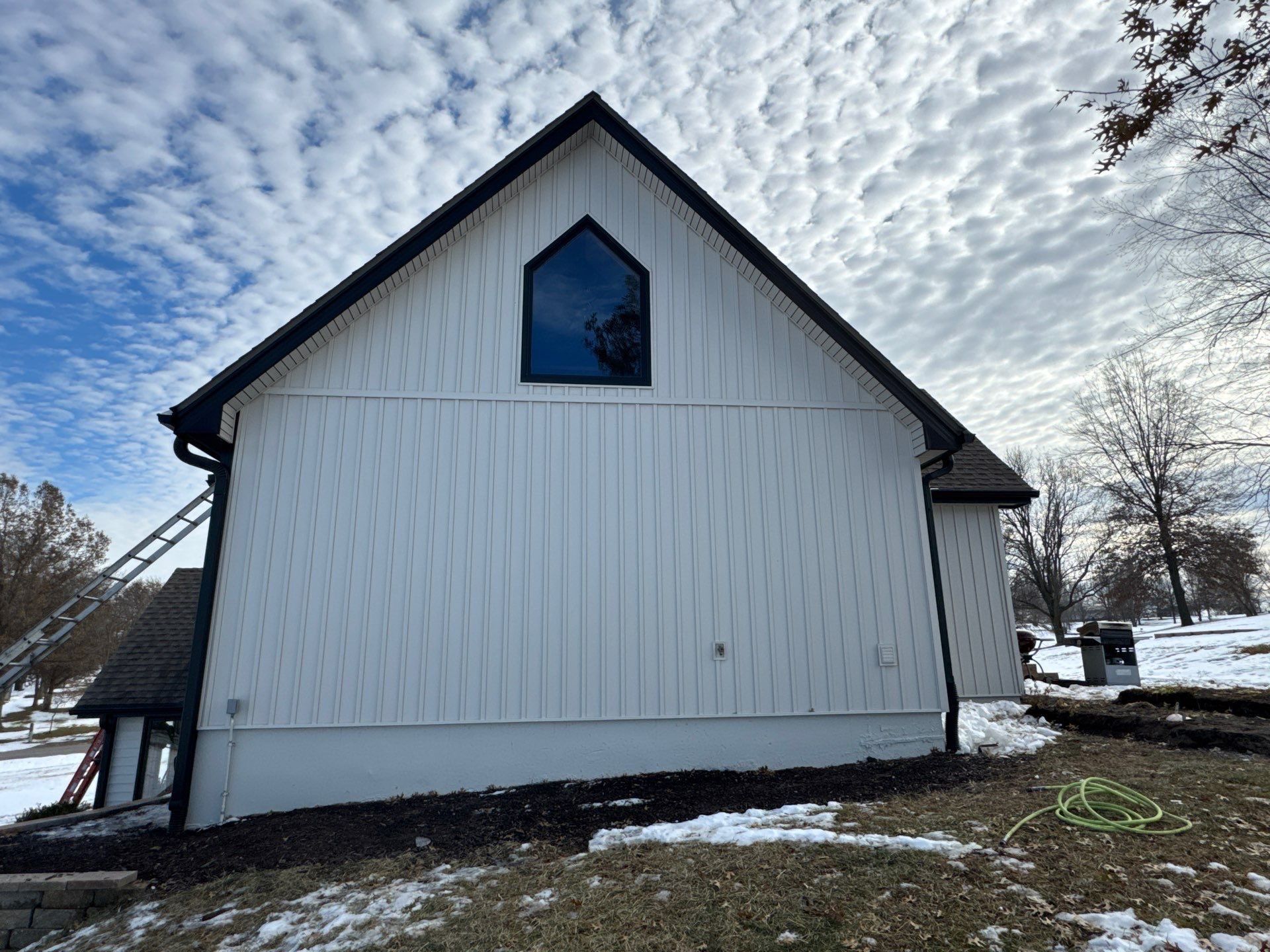 Craneboard Siding and Cedar Renditions Installation in Liberty Mo by EEC Windows, Siding & Roofing