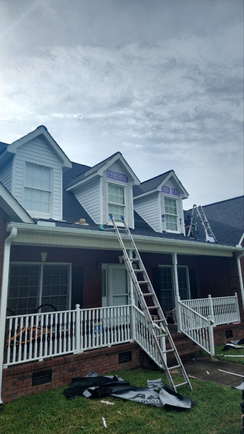 Residential Roofing Installation using Owens Corning® Oakridge Onyx Black by Indigo State Roofing