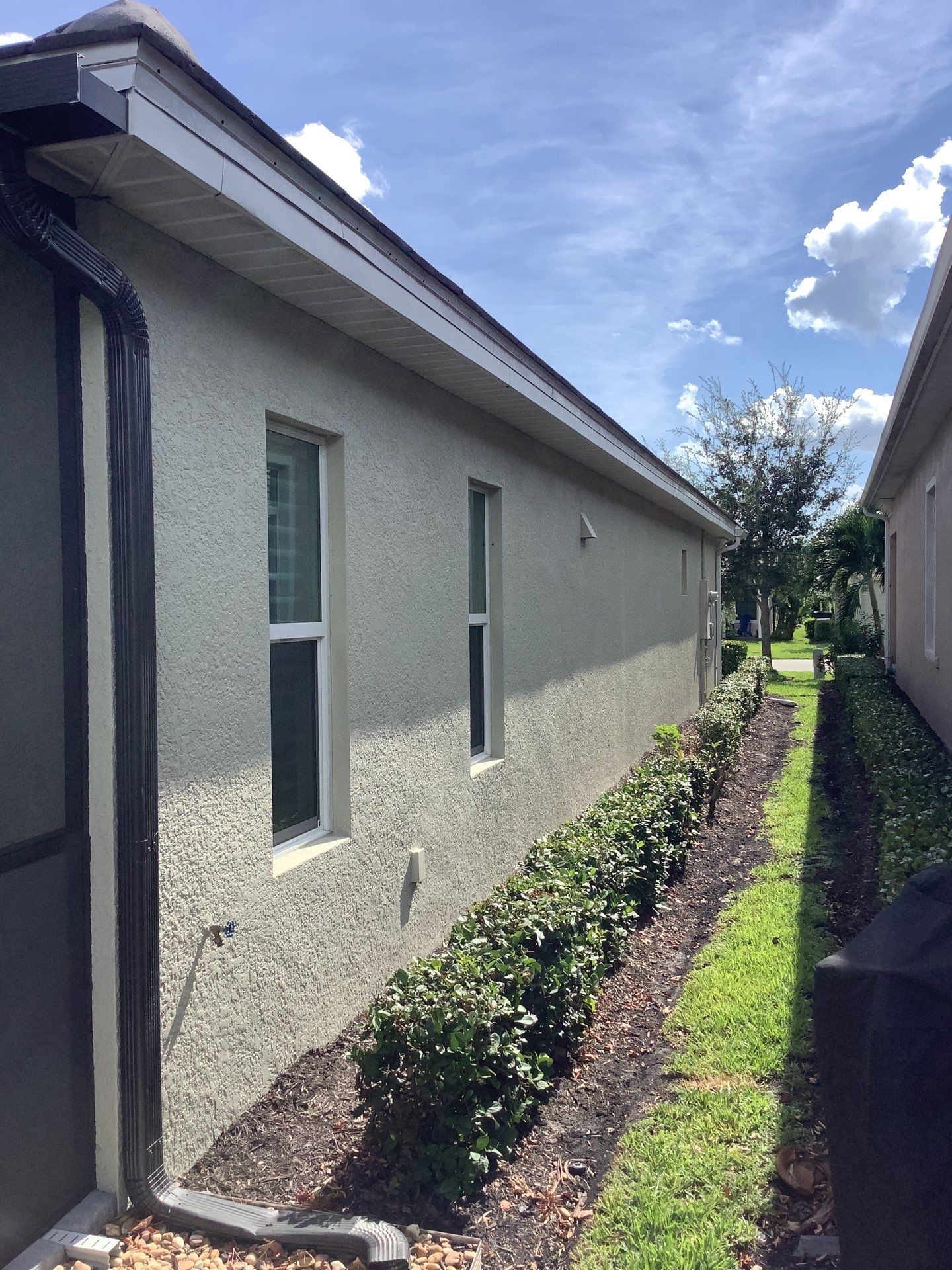Splash Guard Gutters for Heavy Rain Areas in Fort Myers FL by Gutter Professors