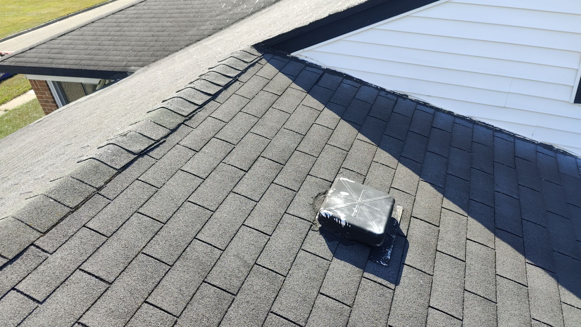 Roof Replacement using Owens Corning Brownwood by 180 Contractors