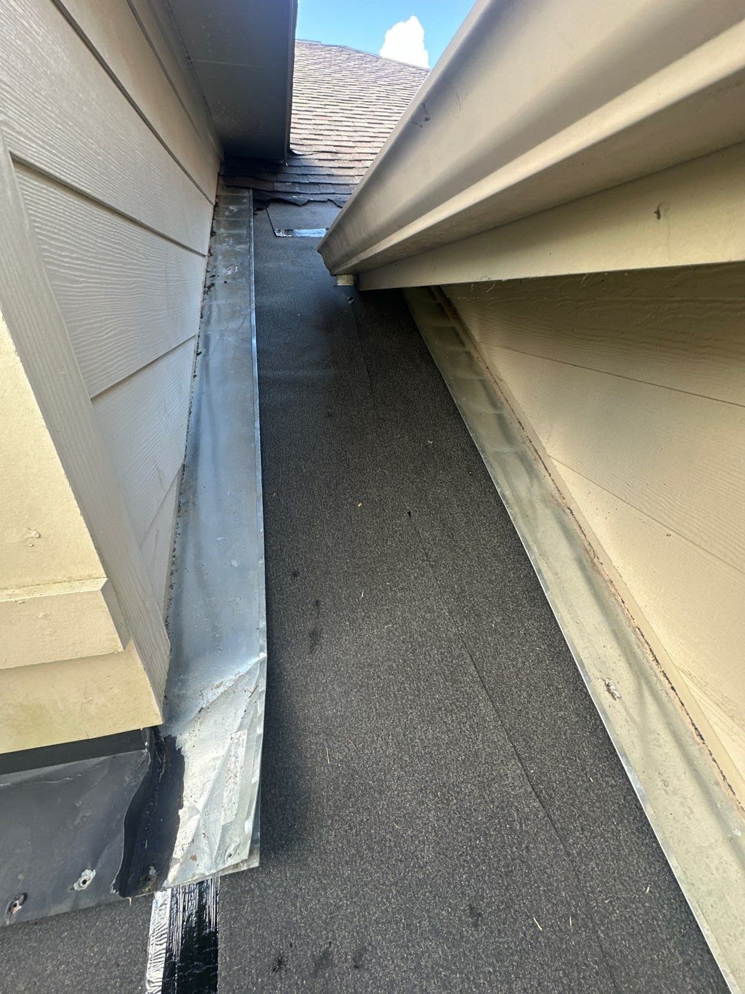 Residential Roofing Repair using Owen's Corning Duration (Lifetime) Shingles by Roof Repair Company