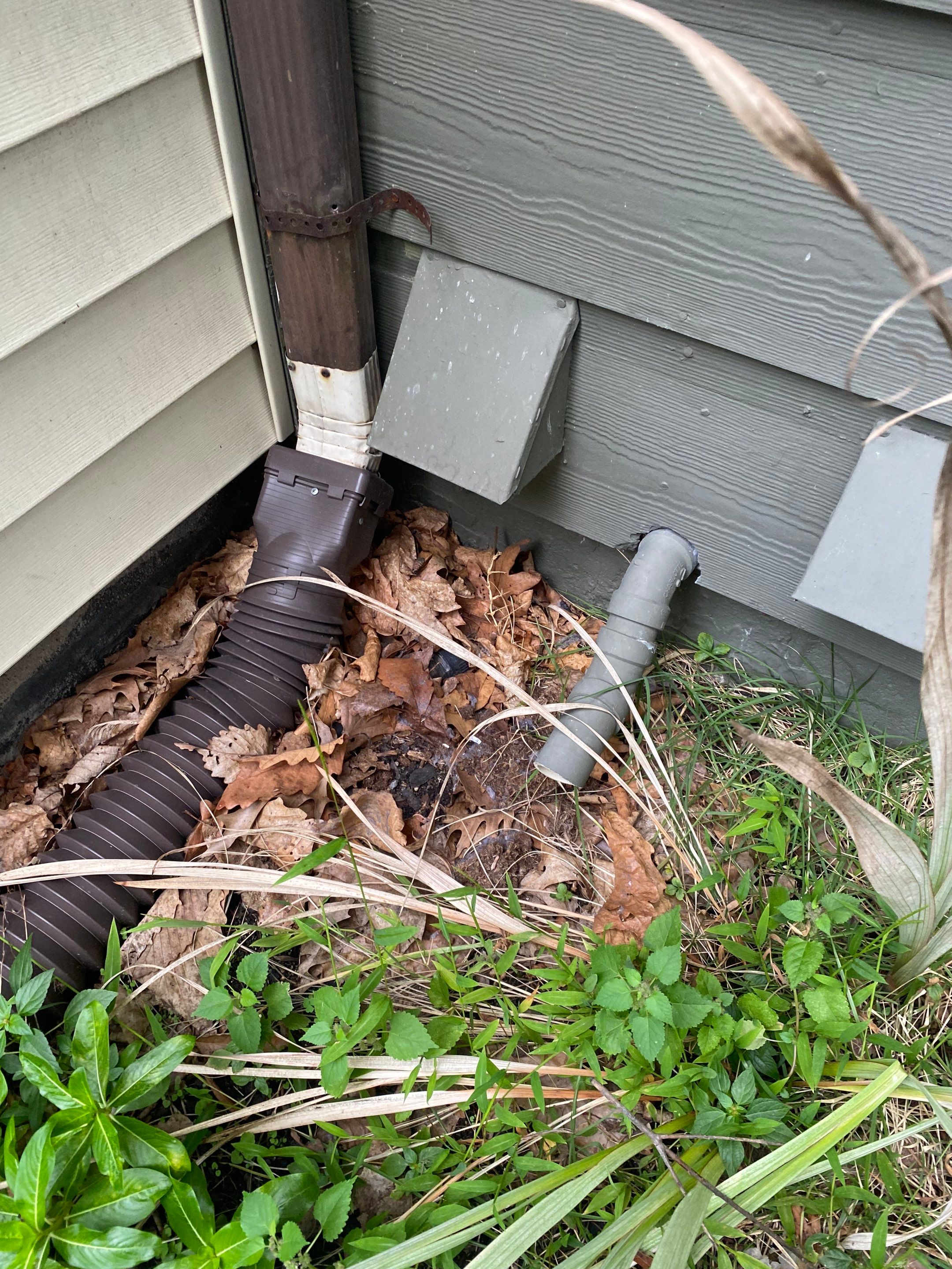 Reston: Residential Siding Replacement with James Hardie Statement Beaded Plank in Cappuccino Muffin by RM Banning, Inc.
