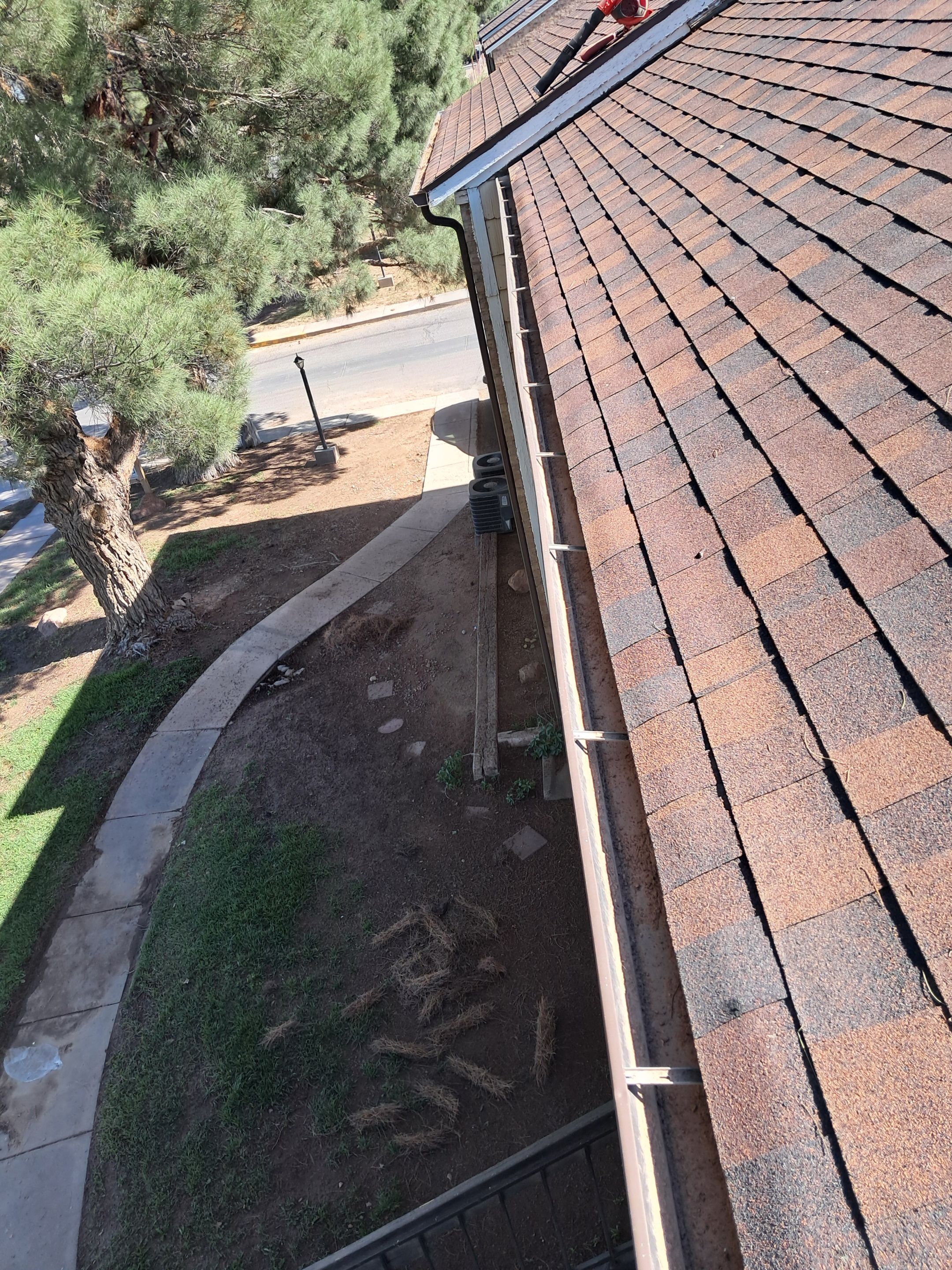 Commercial gutter cleaning New Mexico after photo with clean gutters