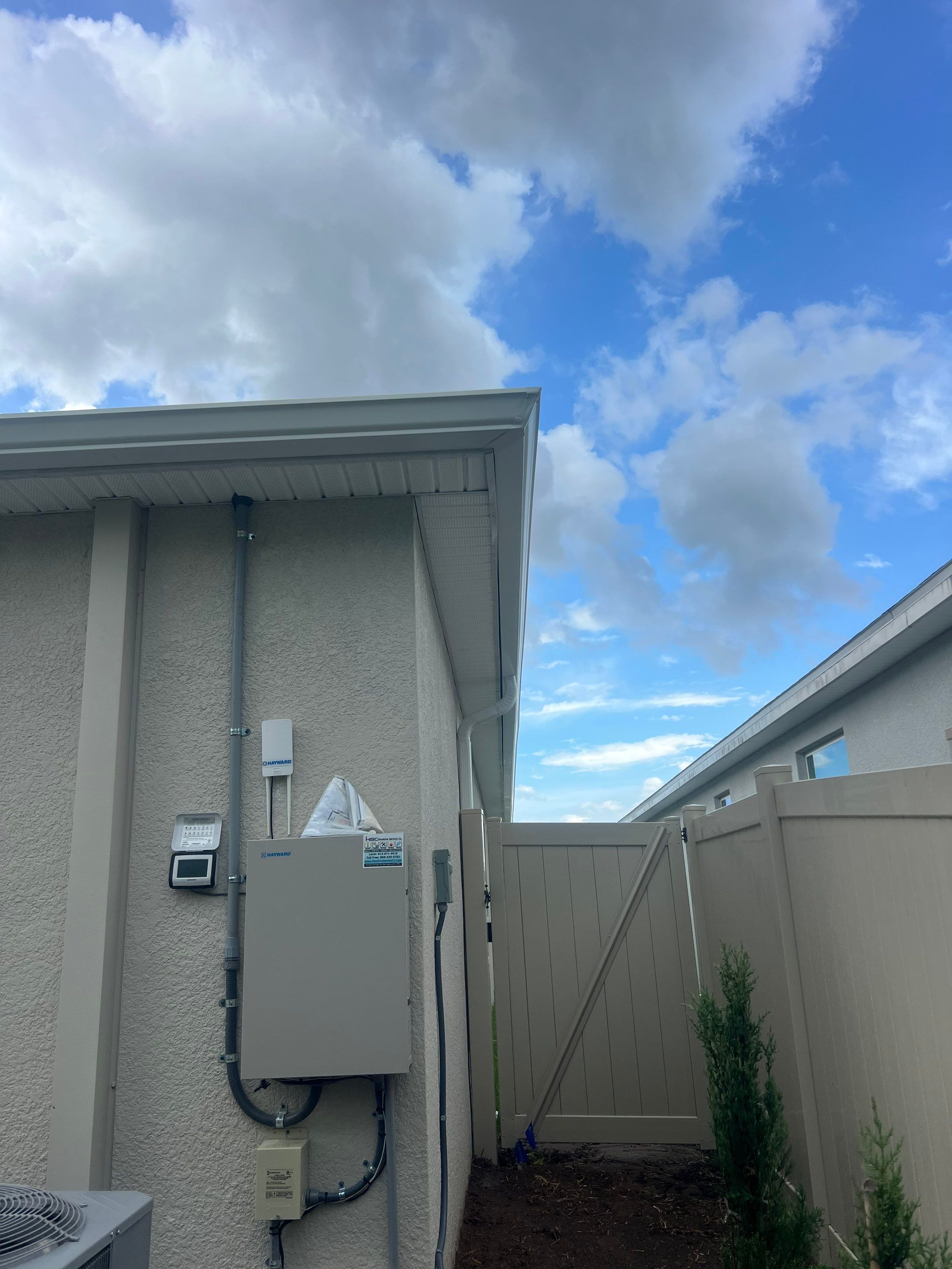 Seamless Gutters with Elegant Design in Lutz FL by Gutter Professors