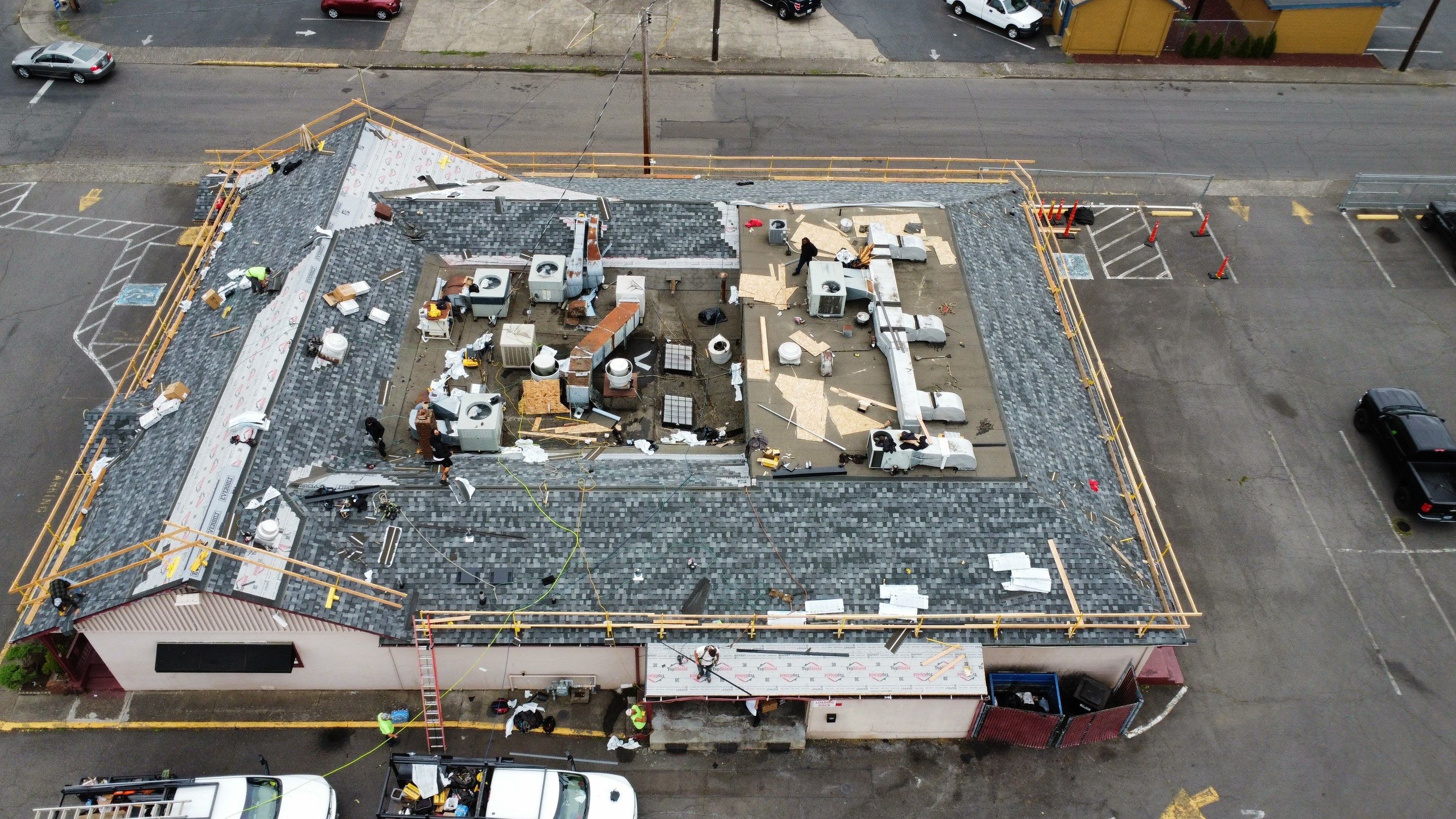 Summit Grey Lum Yun Salem Oregon Commercial Roof by Orezona Building & Roofing Company, Inc.