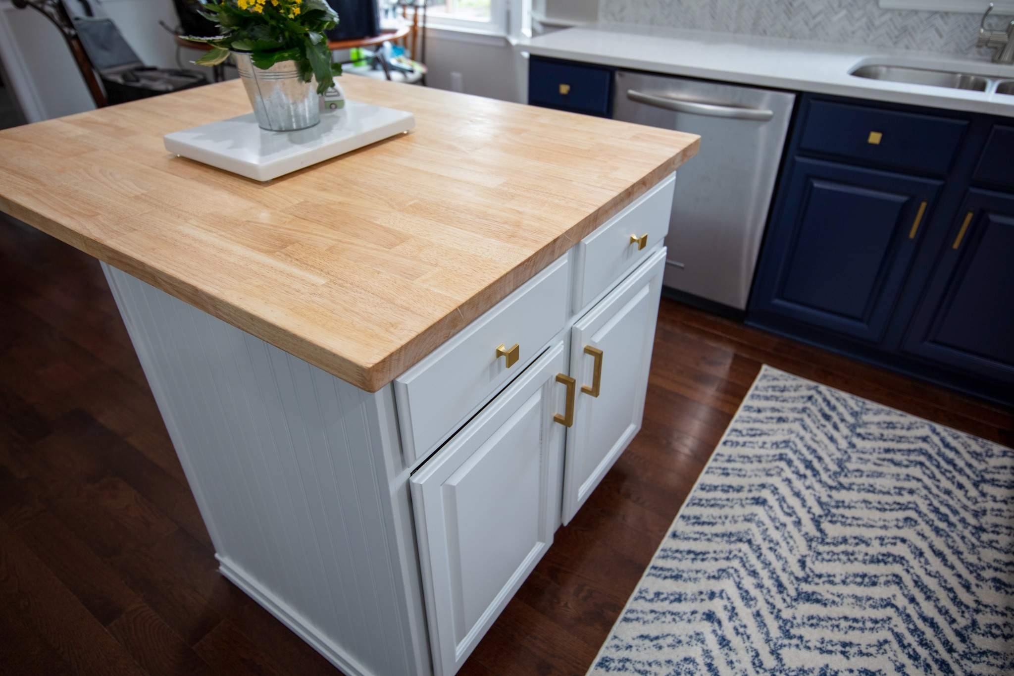 Cabinet Refinishing by Rodgers Painting