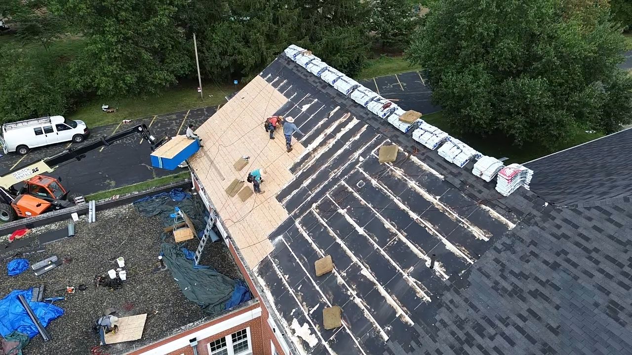 ATLAS PINNACLE COLOR: BLACK PRISTINE by Eagle Eye Roofing