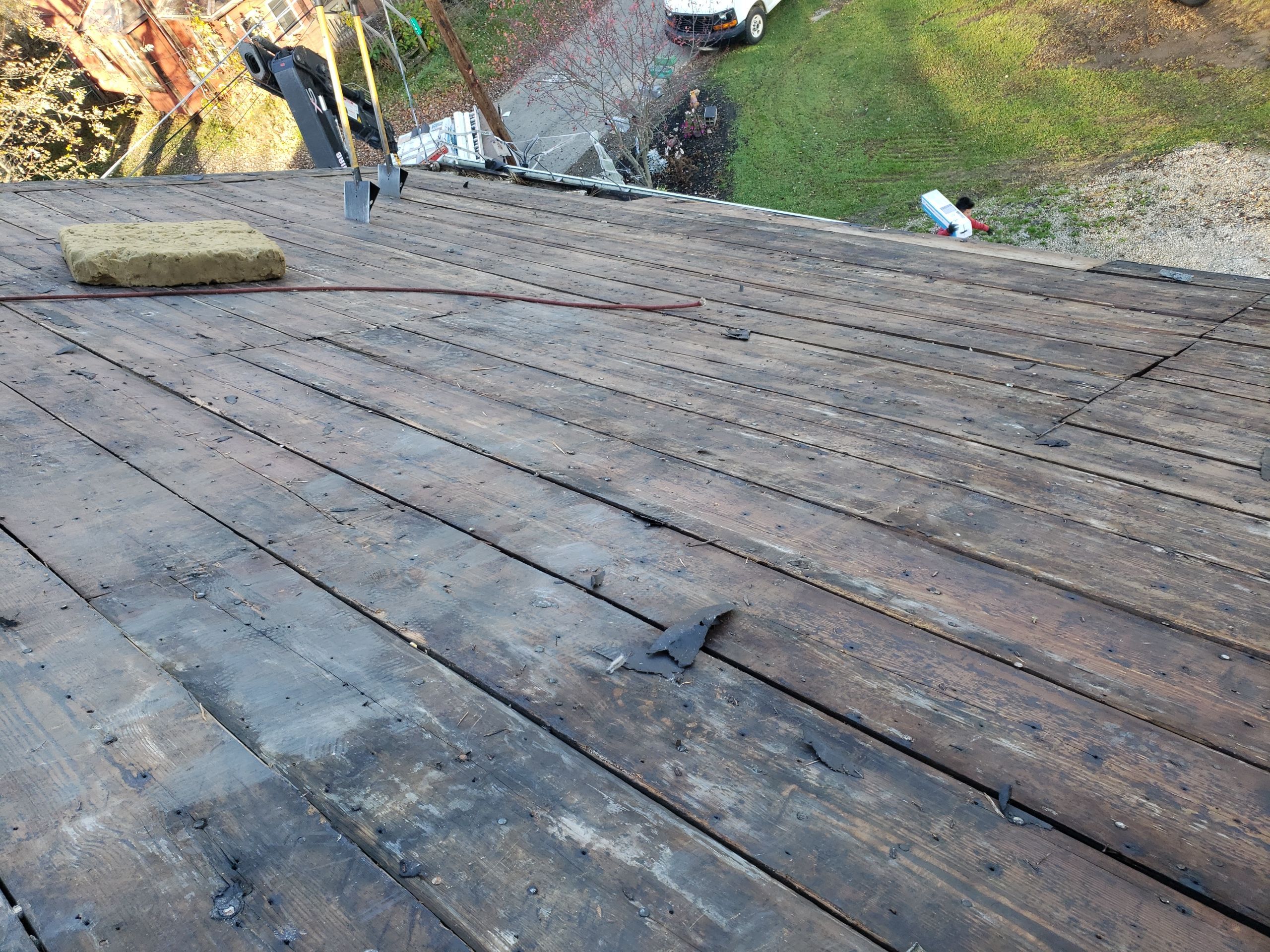 ATLAS PINNACLE COLOR: PRISTINE SCOTCHGARD BLACK SHADOW DRIP EDGE: BLACK by Eagle Eye Roofing