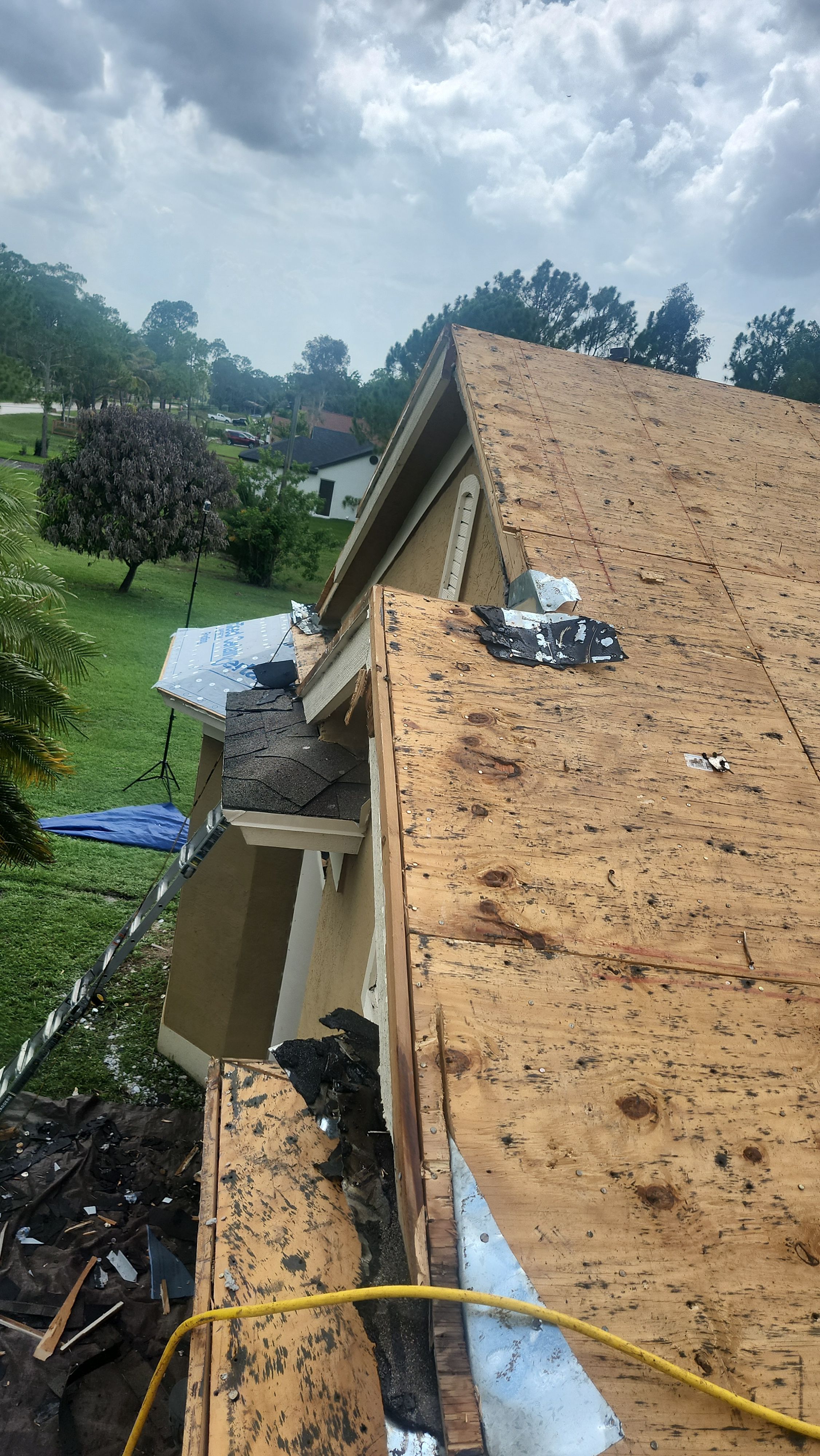 CertainTeed Shingle Roof Replacement for Residential Home in The Acreage by Aastro Roofing
