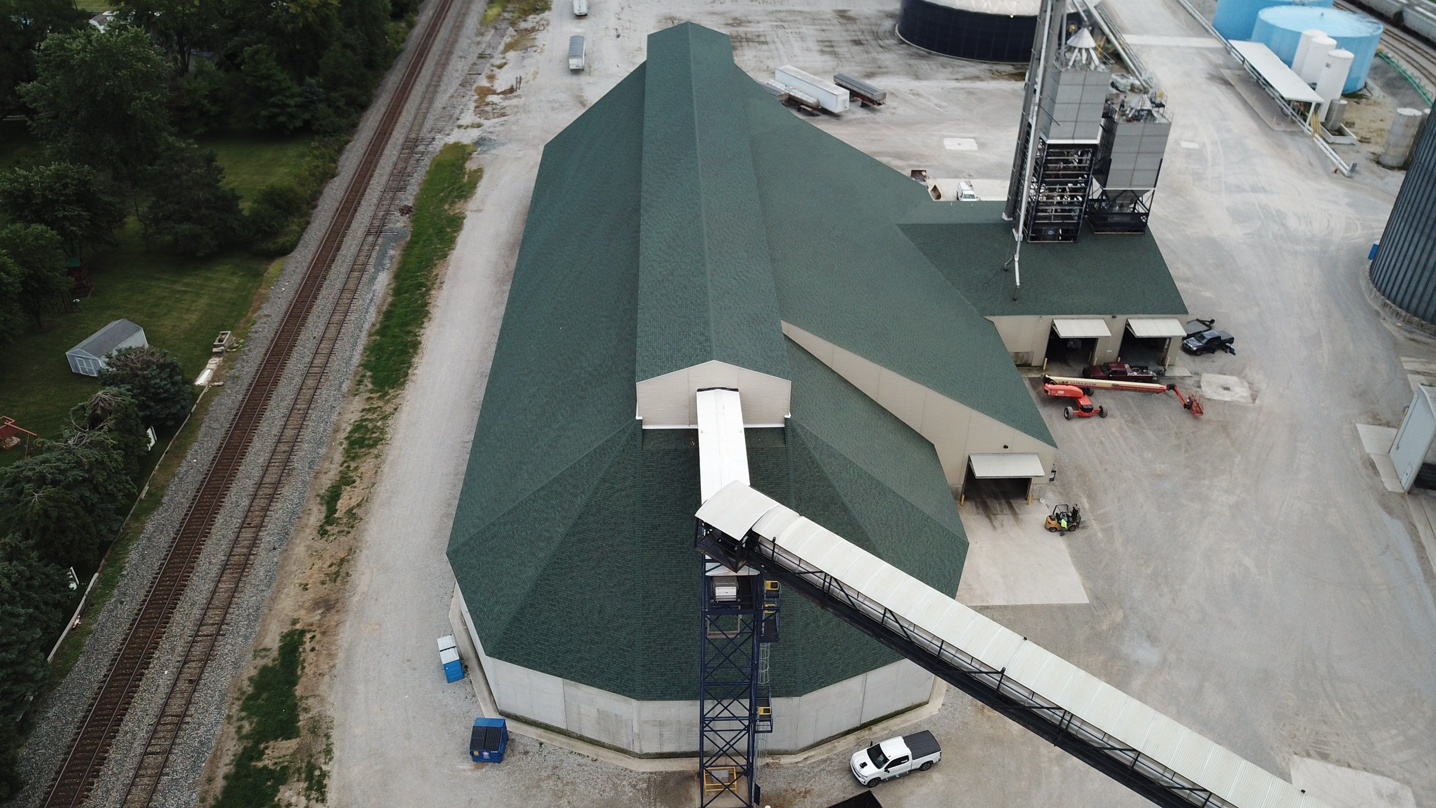 Commercial Roofing Installation using Duration Series Shingles - Chateau Green  by RoofX 