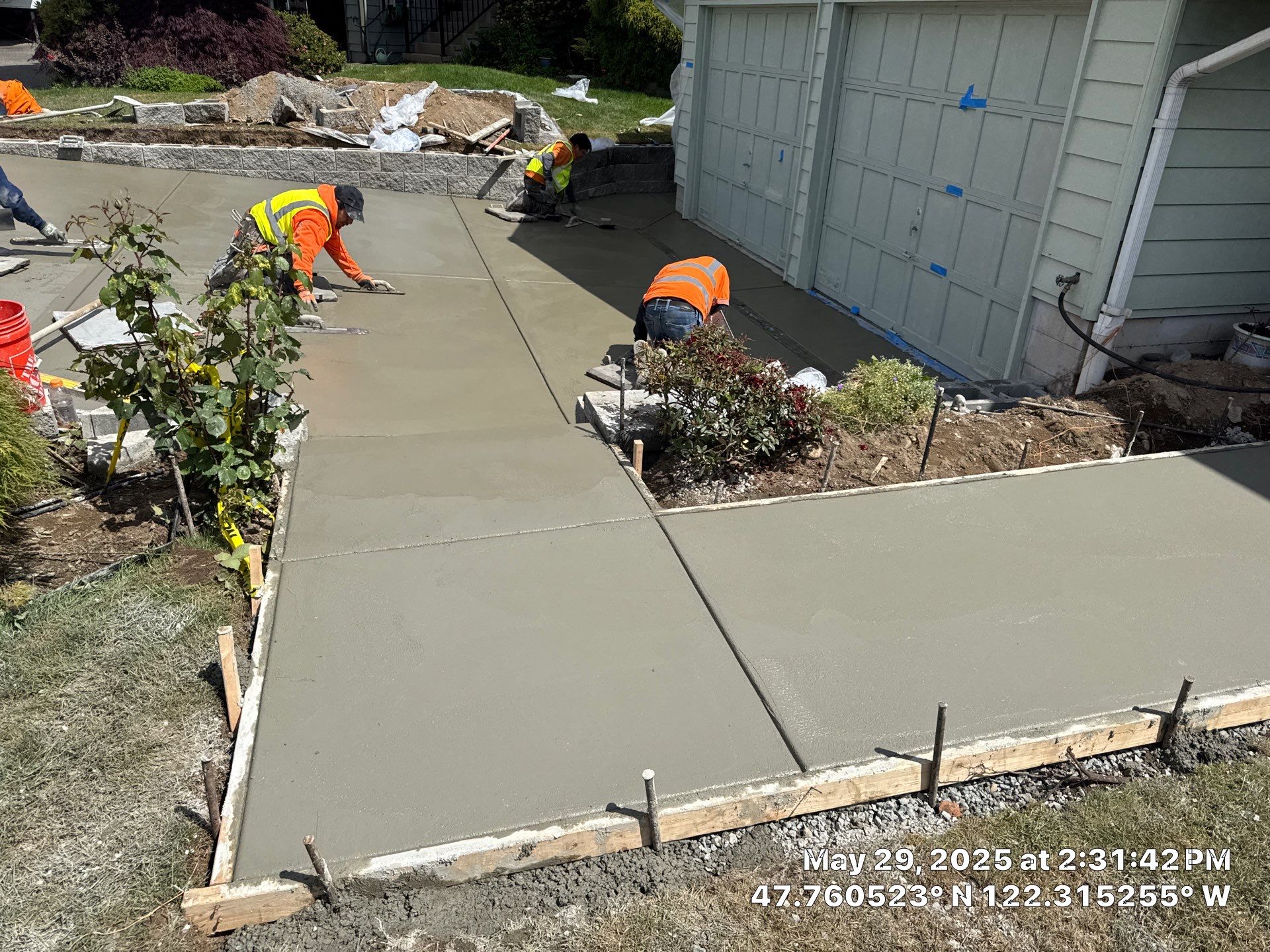 Concrete Patio & Driveway Renovation with Retaining Wall | Seattle  by Jireh Asphalt & Concrete Inc 