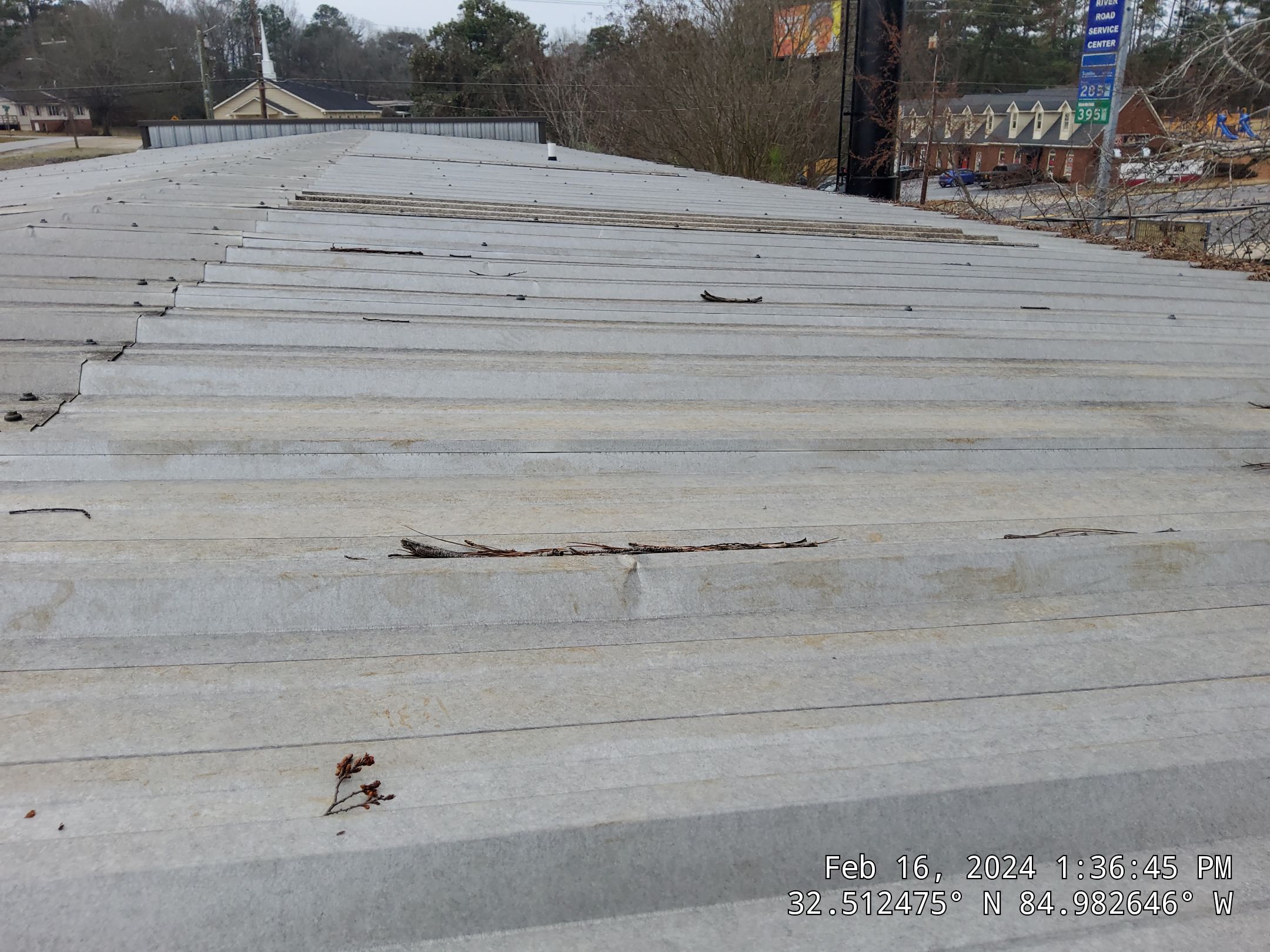 Master Clean Roof and Gutter Cleaning by iGreen Solutions