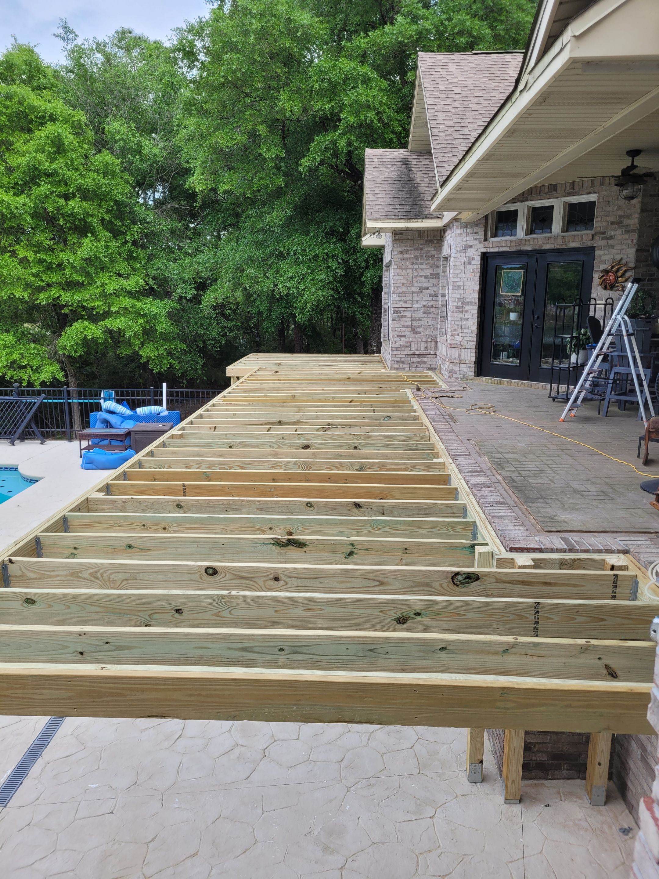 Elevated Screen Room in Crestview by Titan Sunrooms