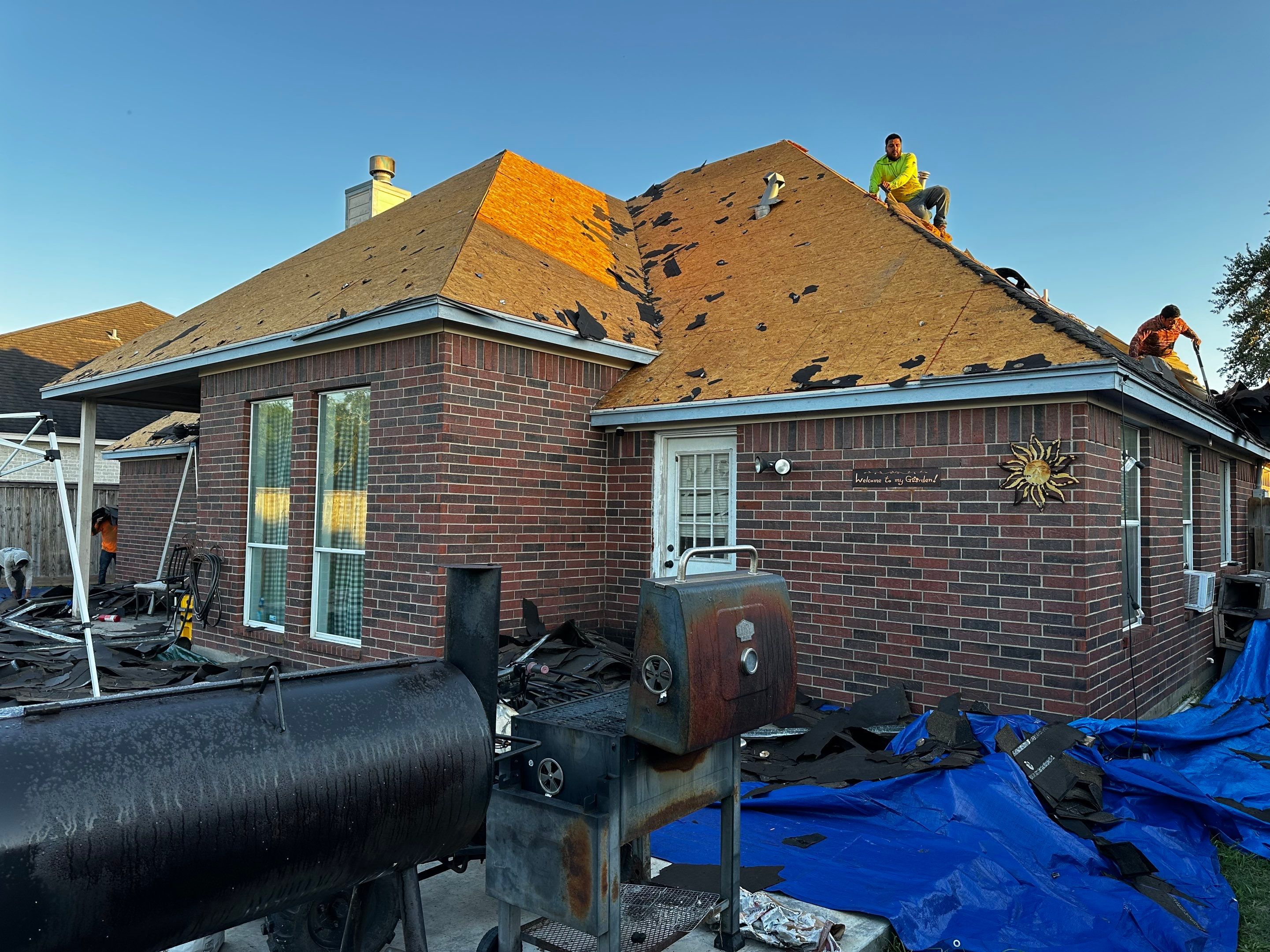 Gaf hdz charcoal by Motion Roofing