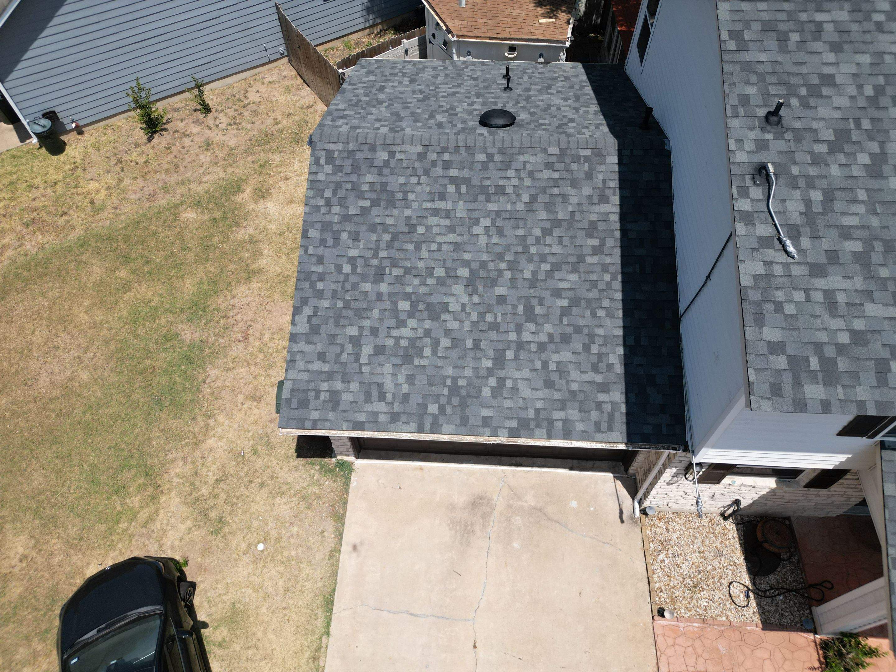 Estate Gray - Owens Corning TruDefinition Duration by RoofsOnly.com