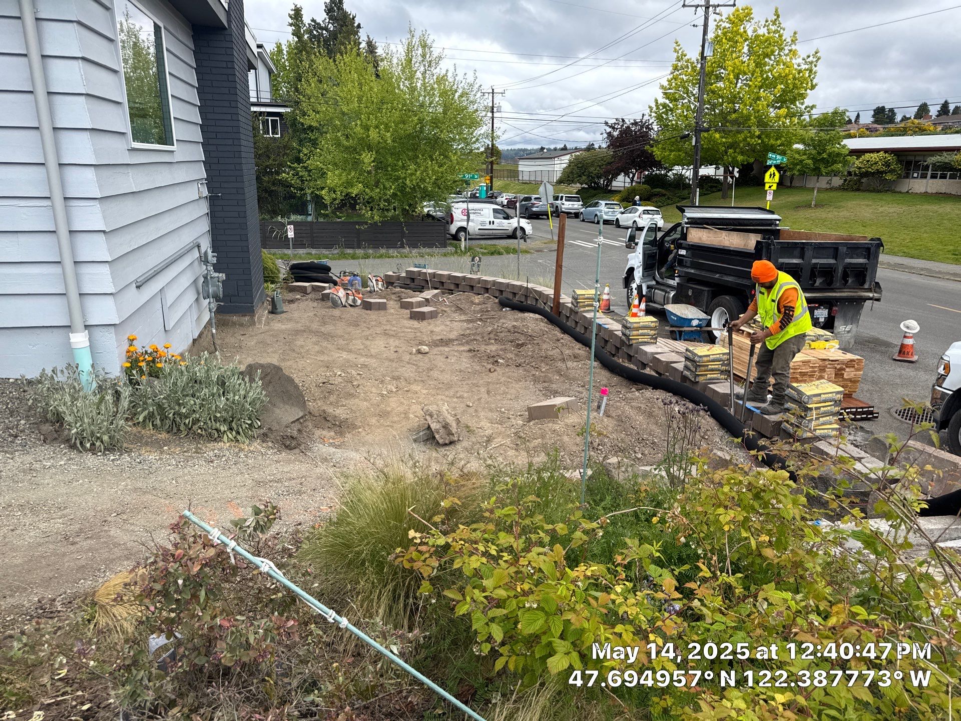 Retaining Wall & Fence Installation  by Jireh Asphalt & Concrete Inc 